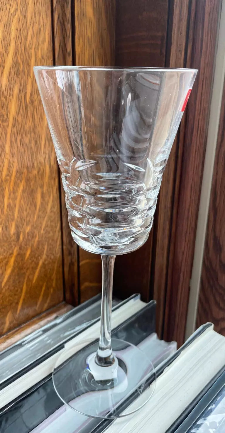 Baccarat Crystal Lola White Wine Glass 2610693