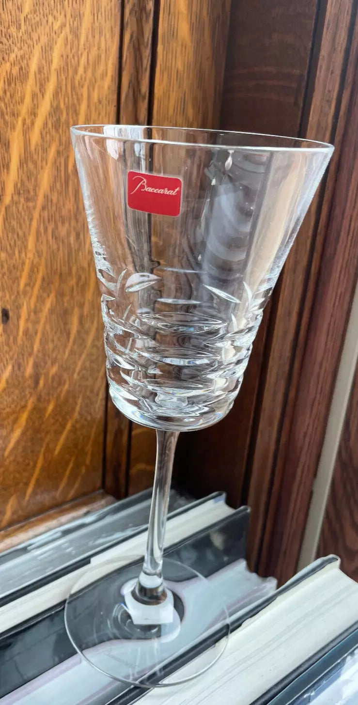 Baccarat Crystal Lola White Wine Glass 2610693