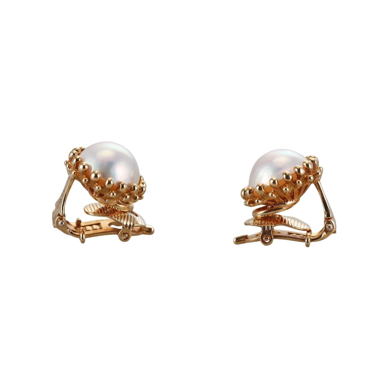 Tiffany & Co 18k Gold Pearl Earrings