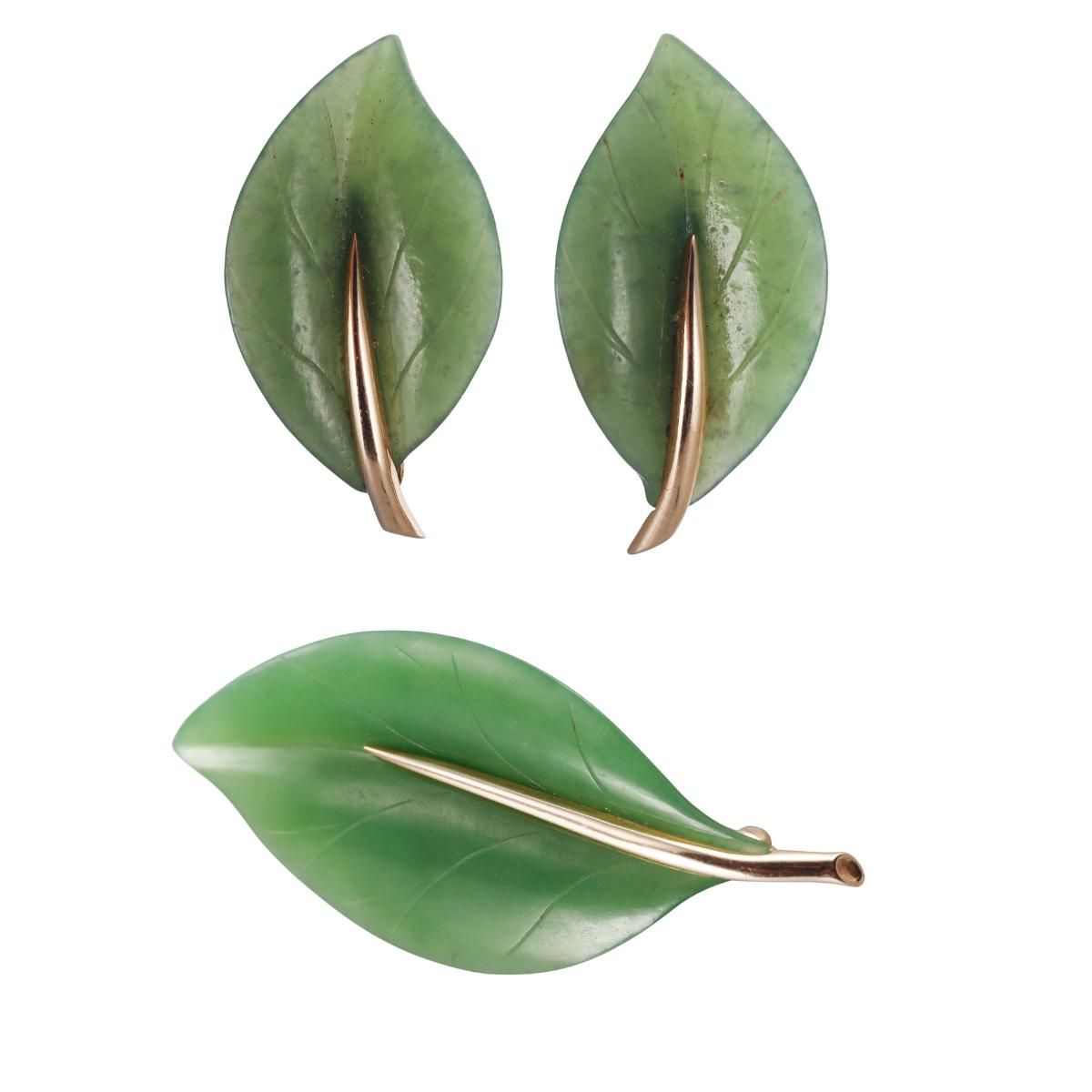 Gumps Nephrite 14k Gold Leaf Brooch Earrings Set