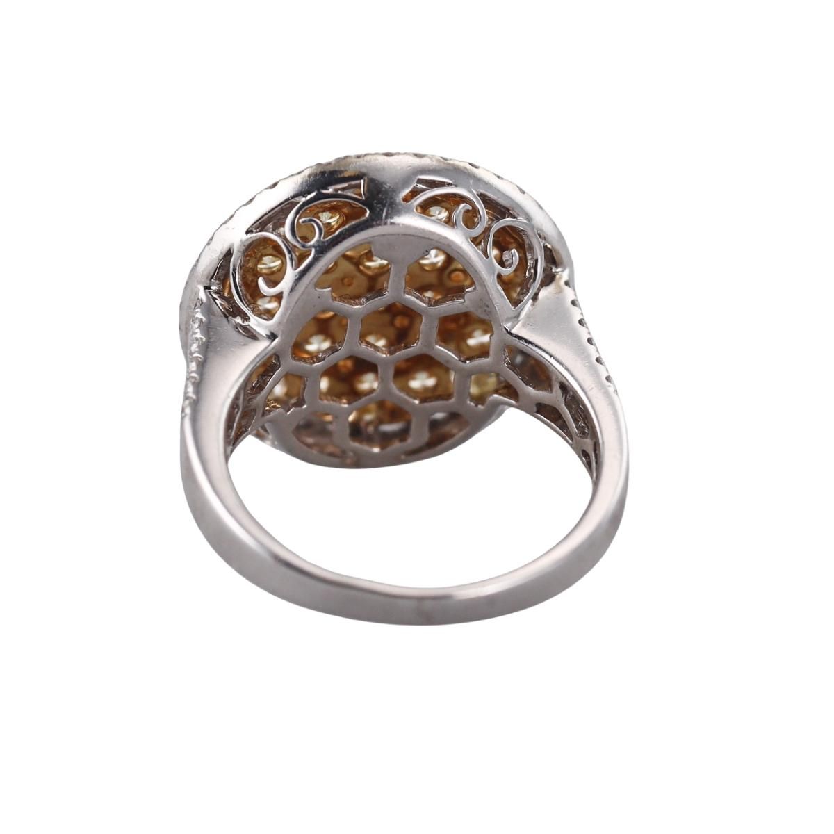 Hakman 18k Gold 4.25ctw Fancy Diamond Ring