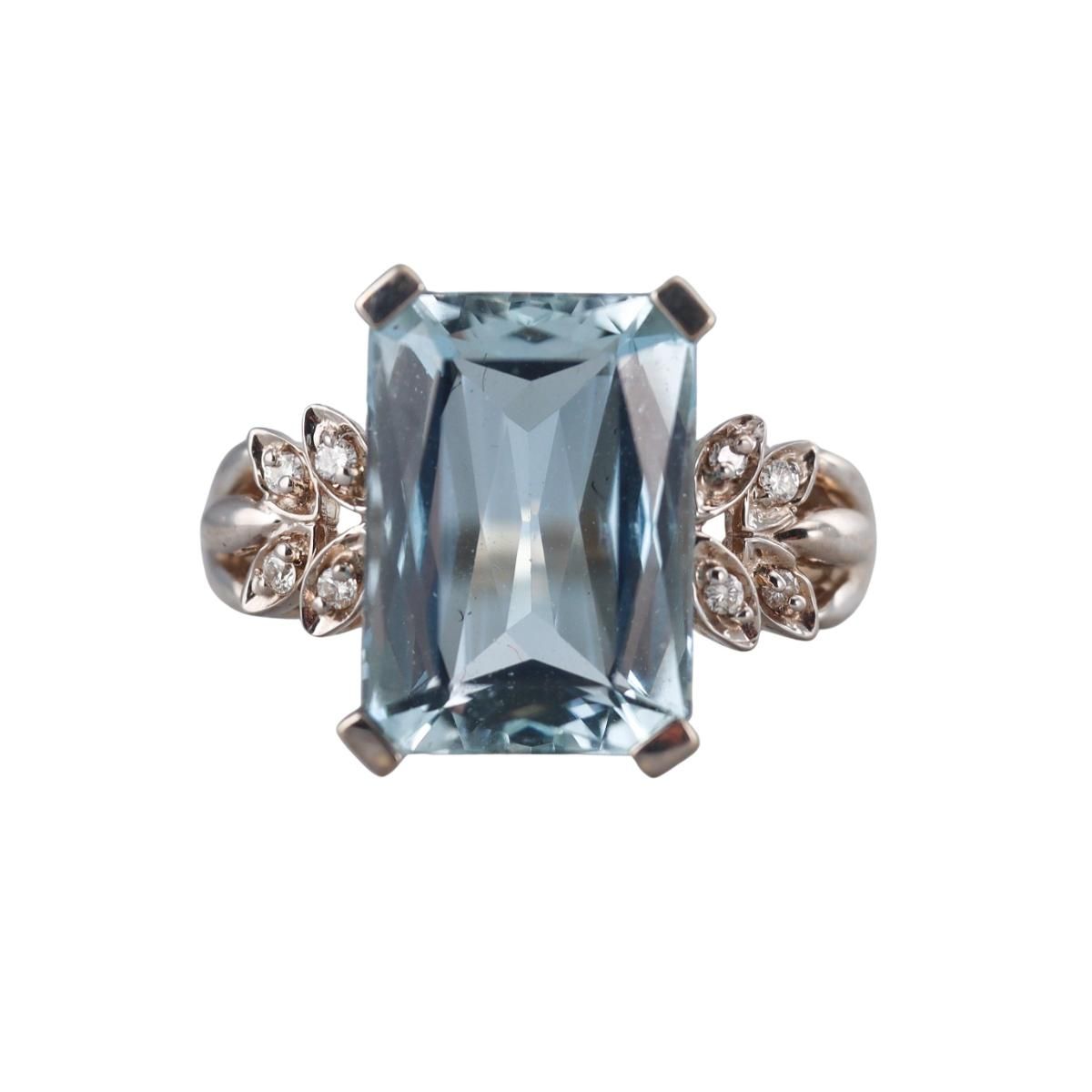 14k Gold Diamond 6ct Aquamarine Ring