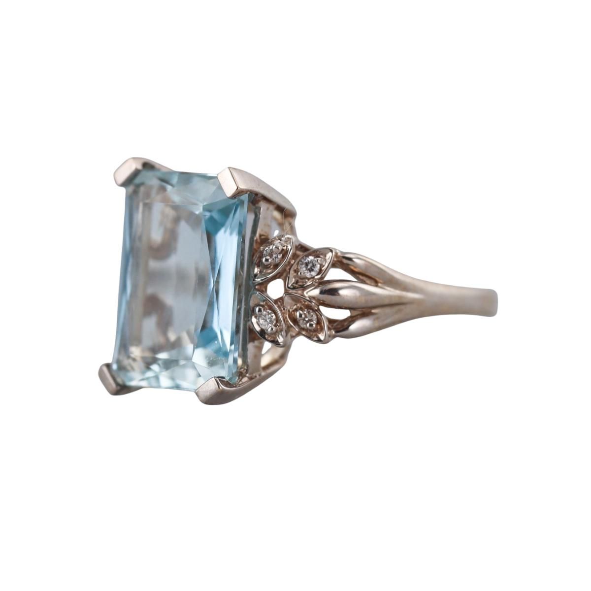 14k Gold Diamond 6ct Aquamarine Ring