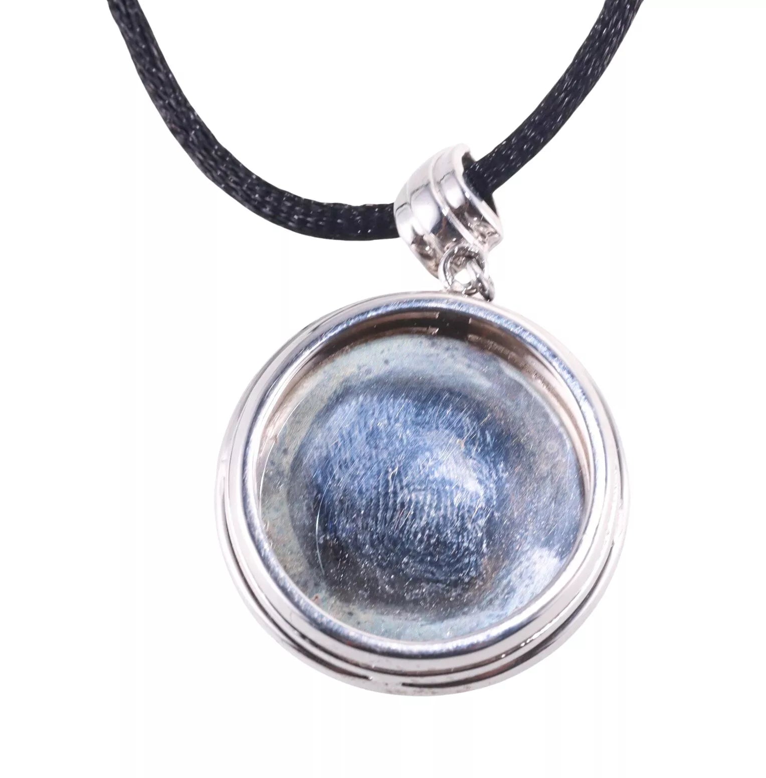 Lalique Sterling Silver Frosted Crystal Pendant Cord Necklace