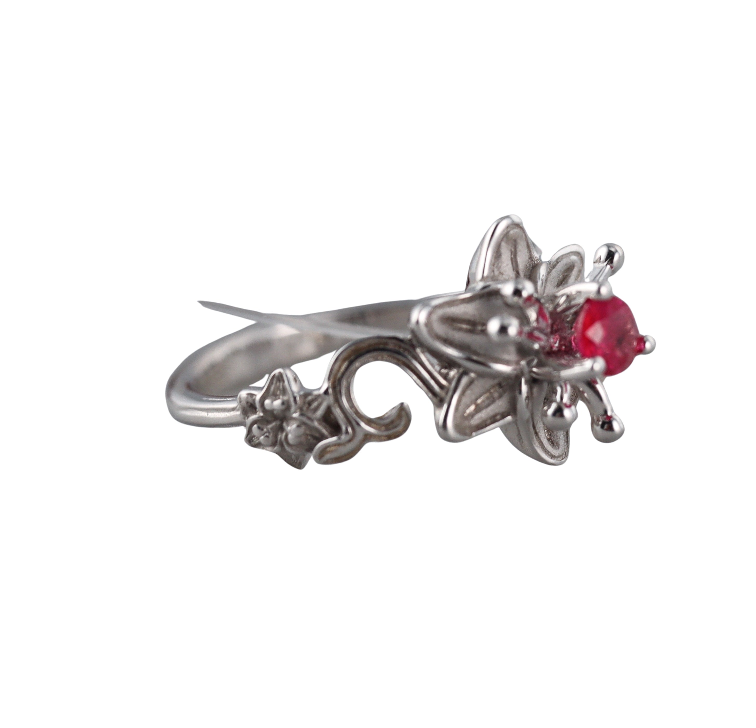 18k Gold Carrera Y Carrera Ruby Flower Ring