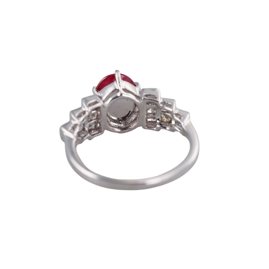 Vintage 18k Gold 2.20ct Ruby Diamond Ring