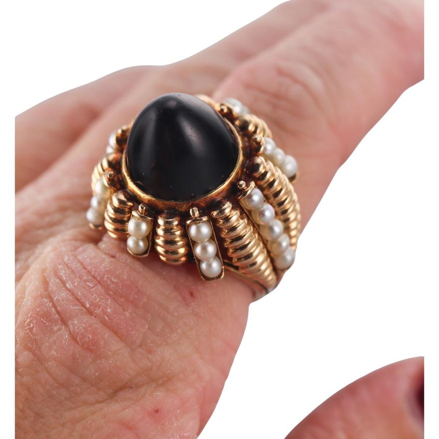 Retro Mid Century 18k Gold Onyx Pearl Dome Cocktail Ring