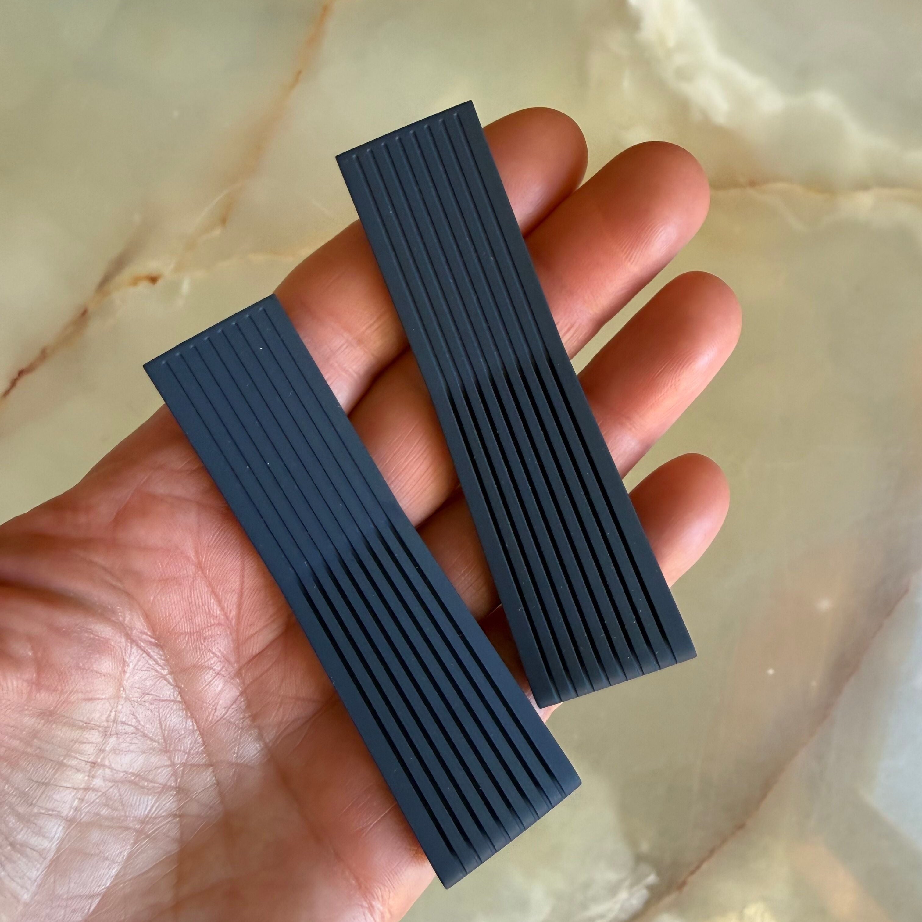 Authentic Breitling Blue Rubber Watch Strap Band 24mm 258S