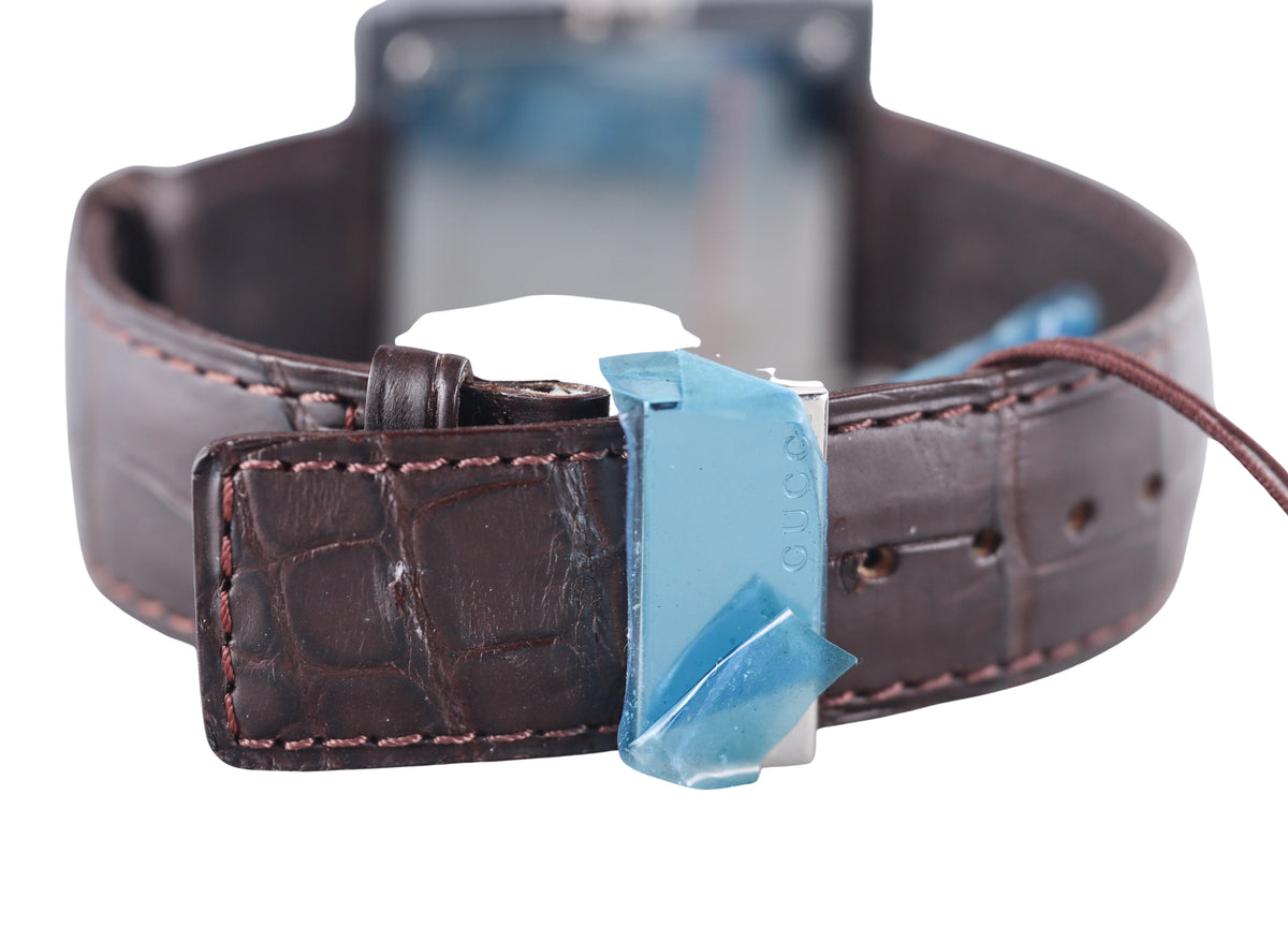 Gucci 7100M Stainless Steel Leather Watch