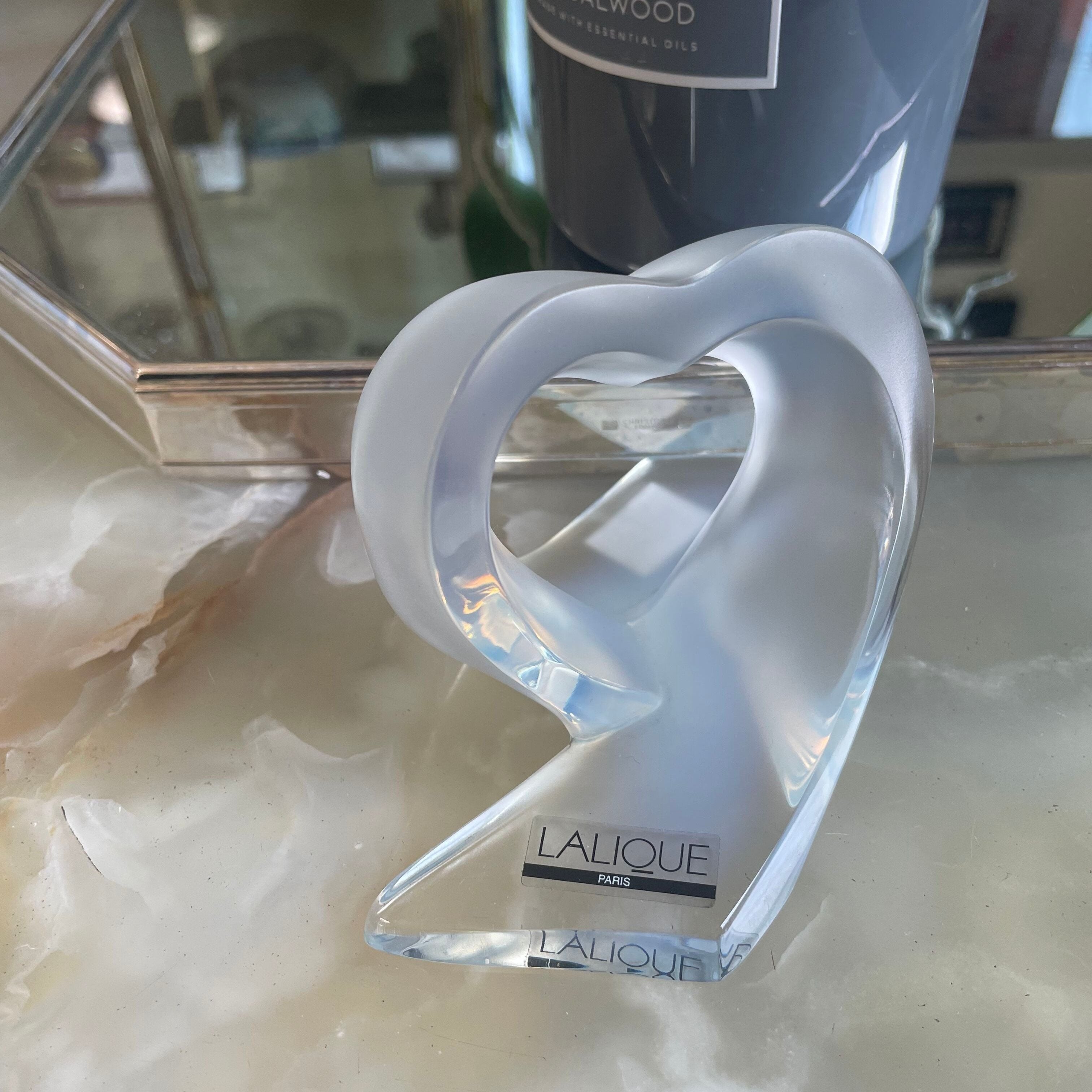 Lalique Crystal Heart Ribbon Figure Clear 1402400
