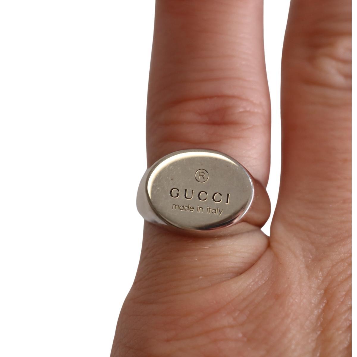 Gucci Trademark Chevalier Sterling Silver Oval Ring
