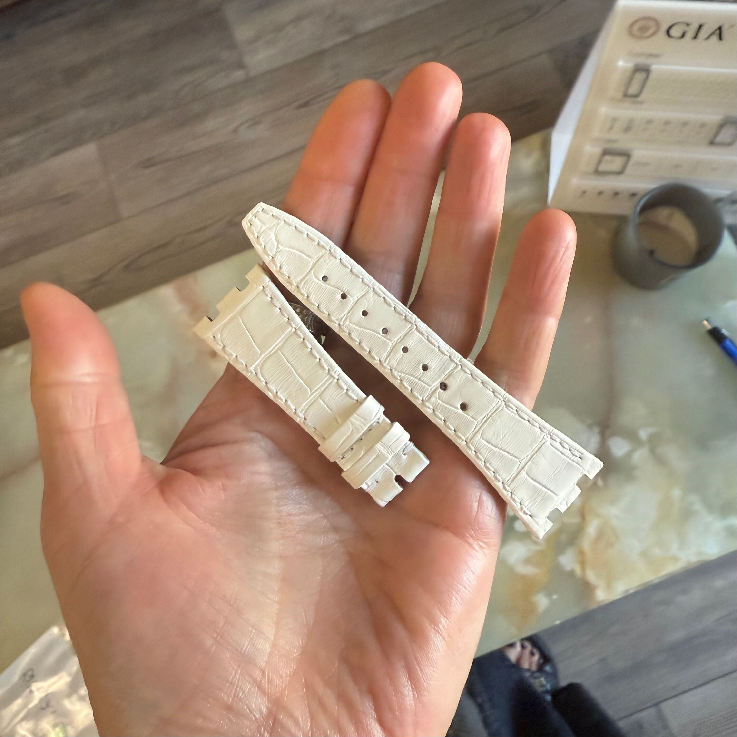 Authentic Audemars Piguet Royal Oak White Alligator Watch Strap Band 24mm