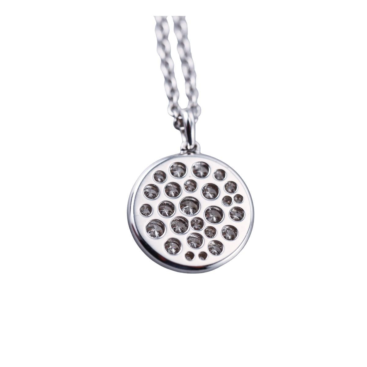Memoire Luna 18k Gold Diamond Medallion Pendant Necklace