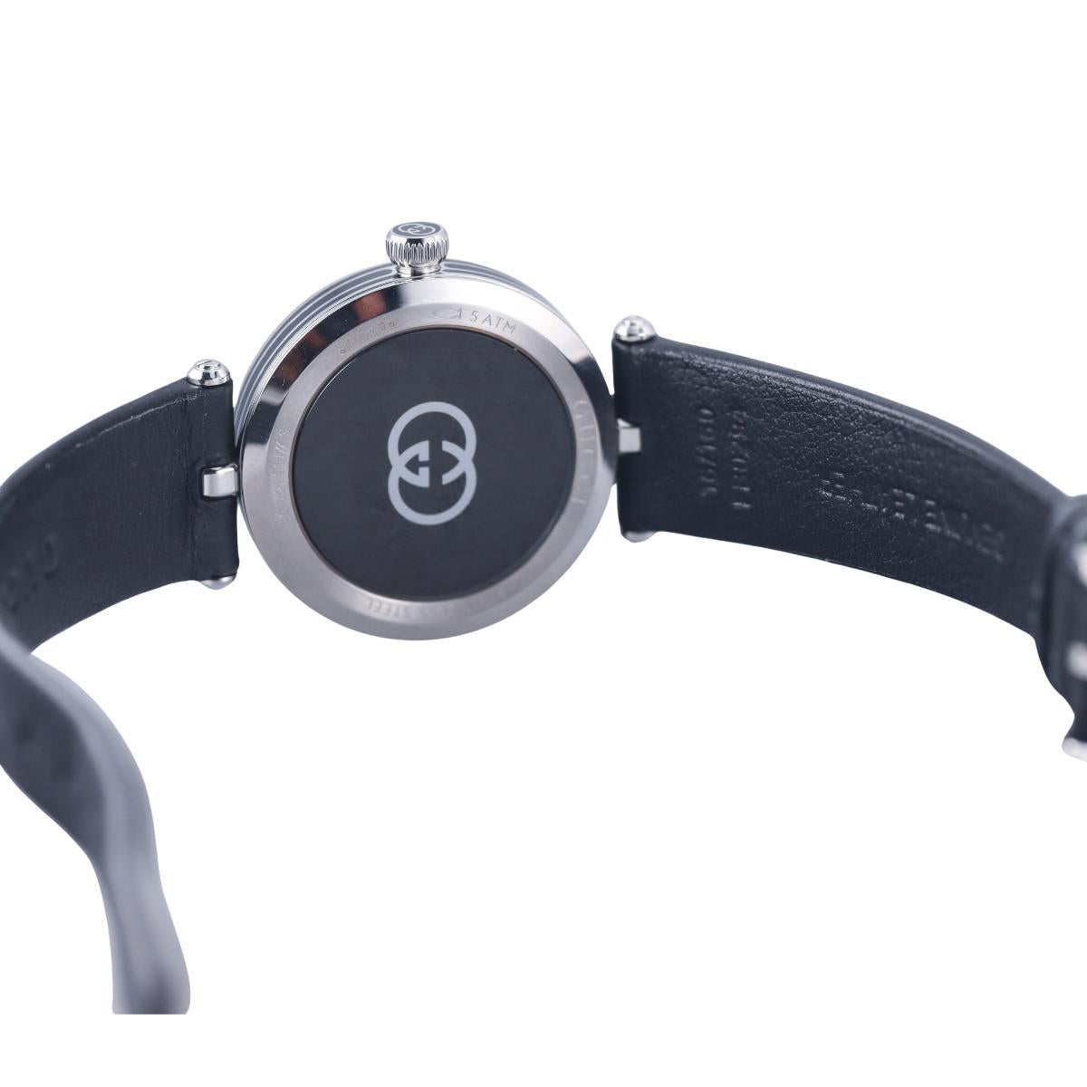 Gucci Model 2000 Cruise 2025 30mm Black Dial Steel Ladies Watch YA167505