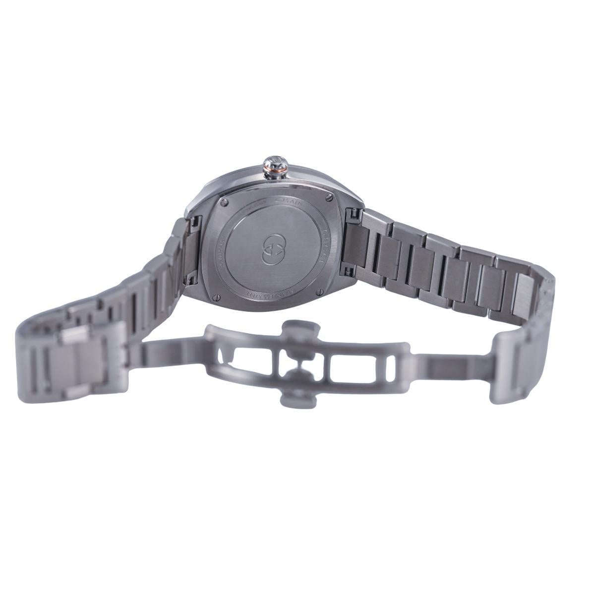 Gucci Interlocking G 29mm Black Dial Diamond Steel Ladies Watch YA142513