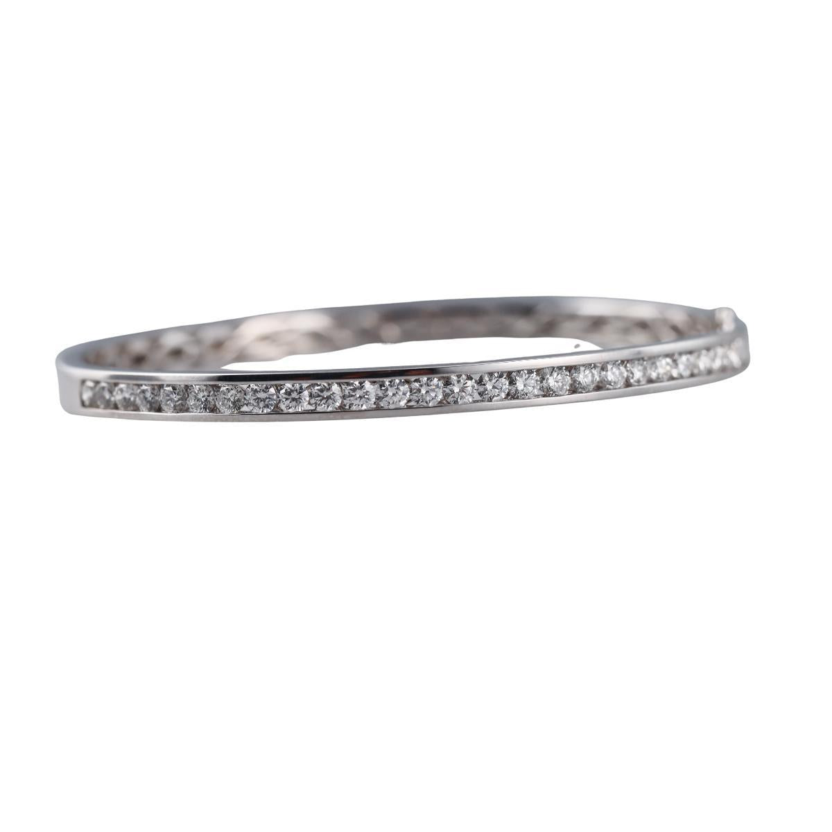 Memoire Channel Set Diamond 18k Gold Bangle Bracelet