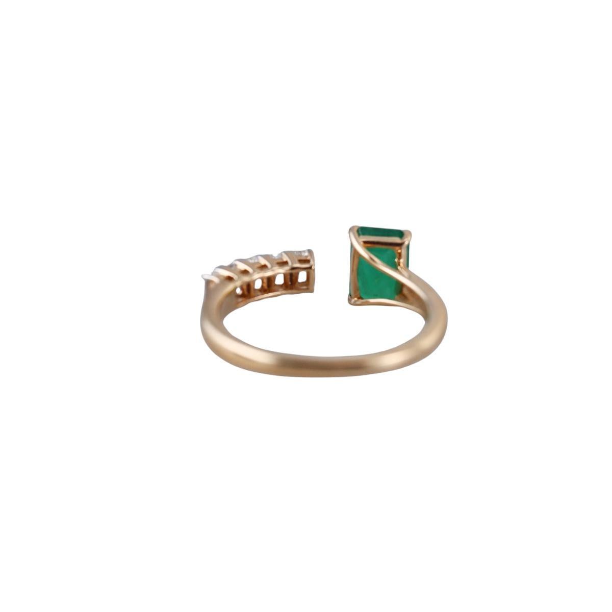 18k Gold Diamond Emerald Ring