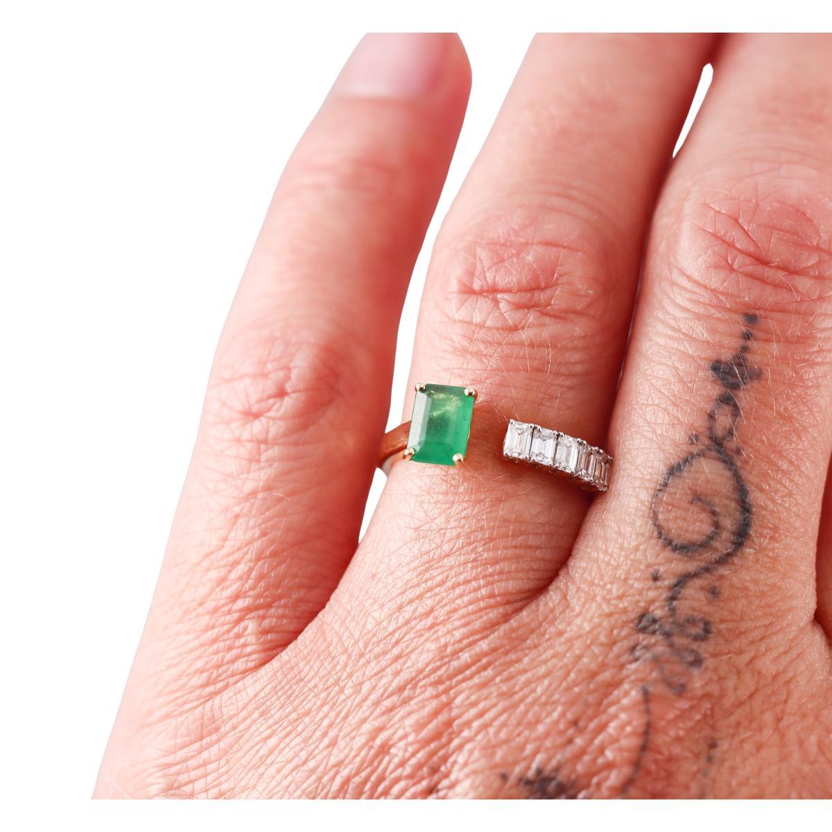 18k Gold Diamond Emerald Ring