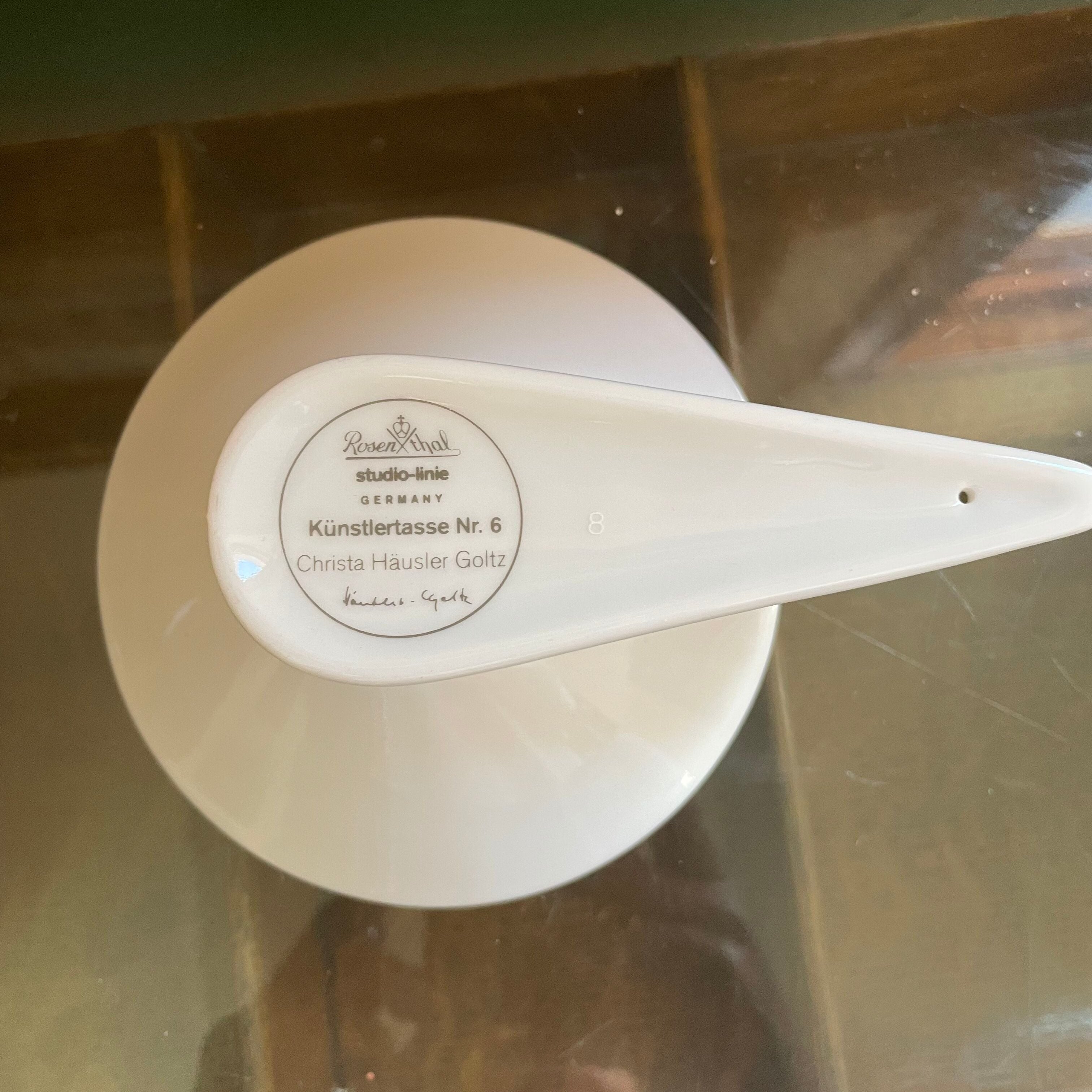 Versace by Rosenthal Kunst in Porzellan Limited Edition Cup and Saucer