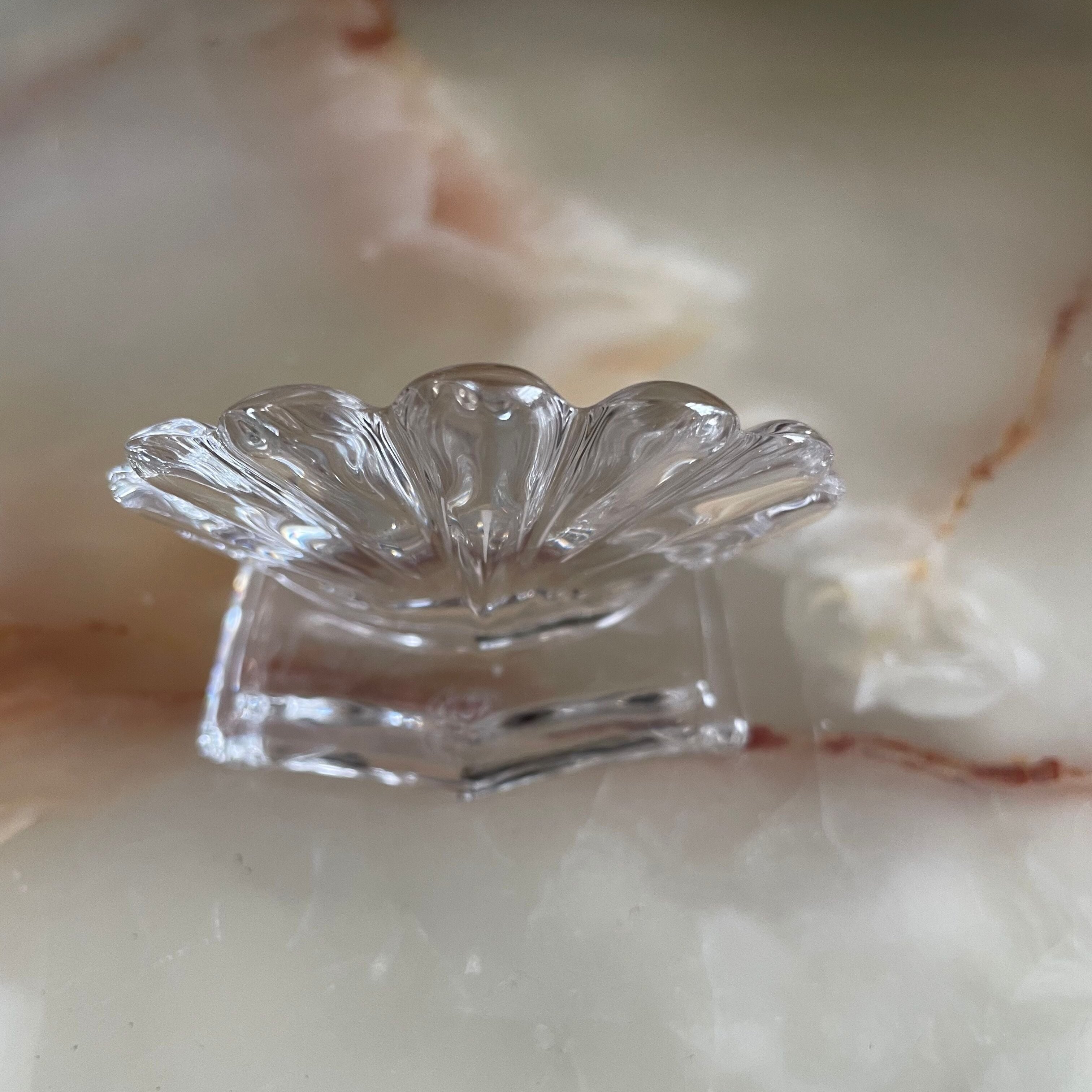 Baccarat Crystal Bambous Clam Shell Place Card Holder