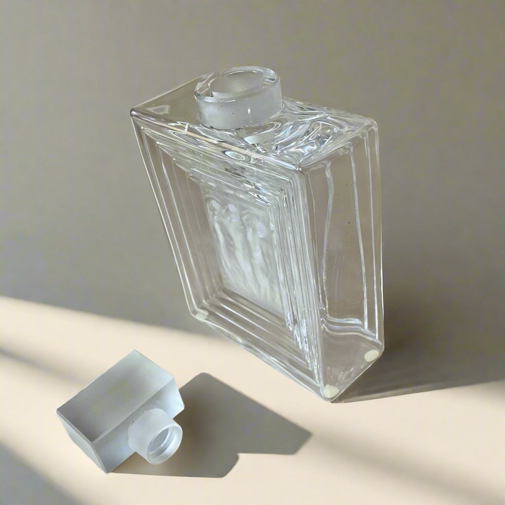 Lalique Crystal Duncan Perfume Bottle N2