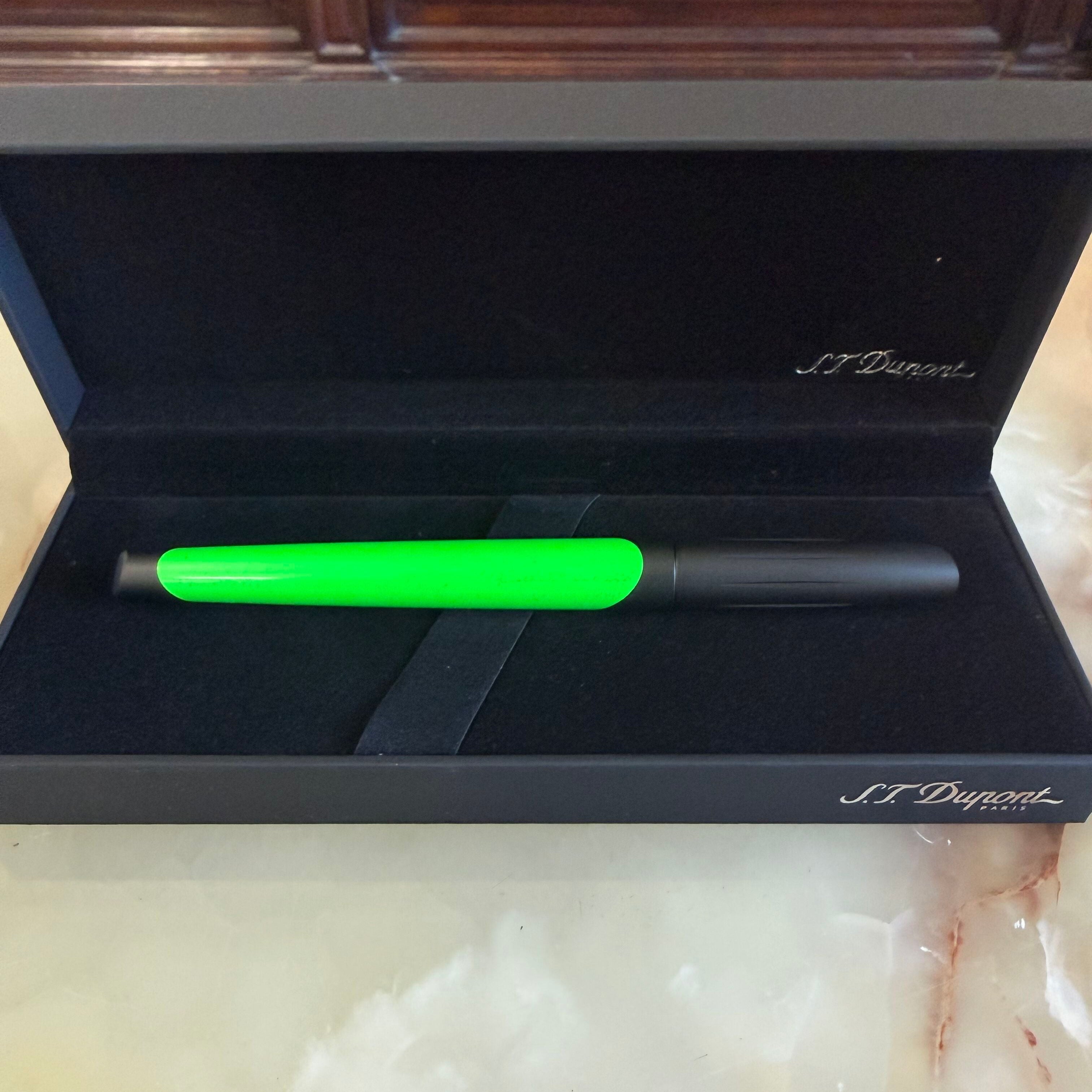 S.T. Dupont Defi Milenium Fluo Neon Green Rollerball Pen 402032