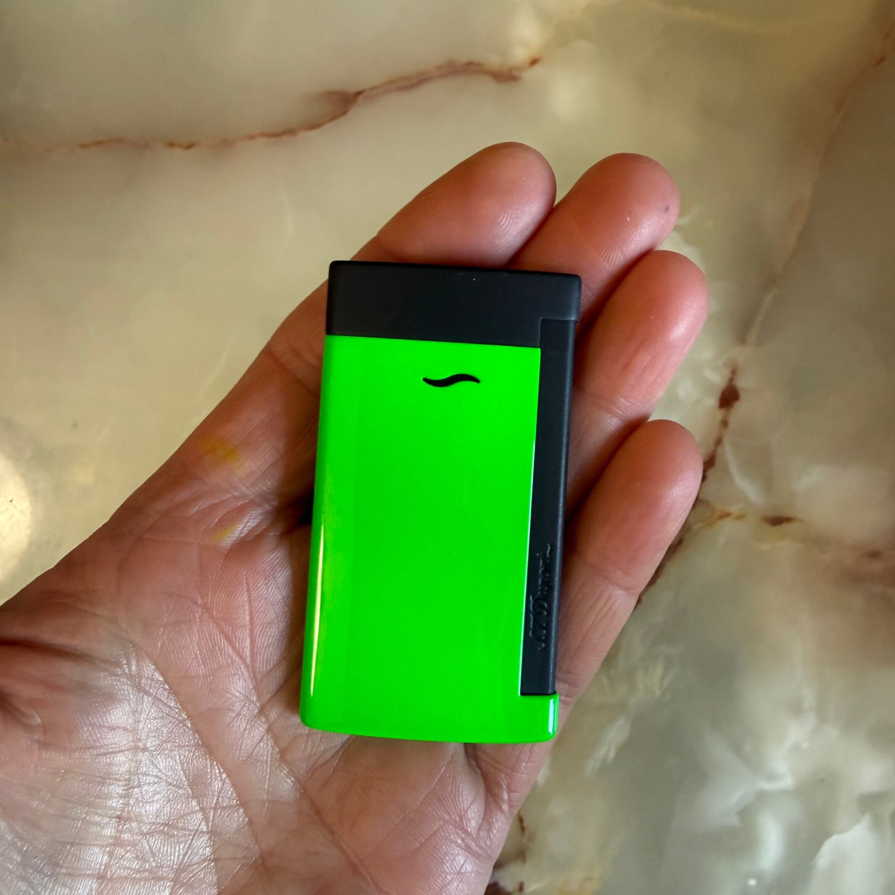S.T. Dupont Slim 7 Fluo Vert Neon Green Lighter 027772