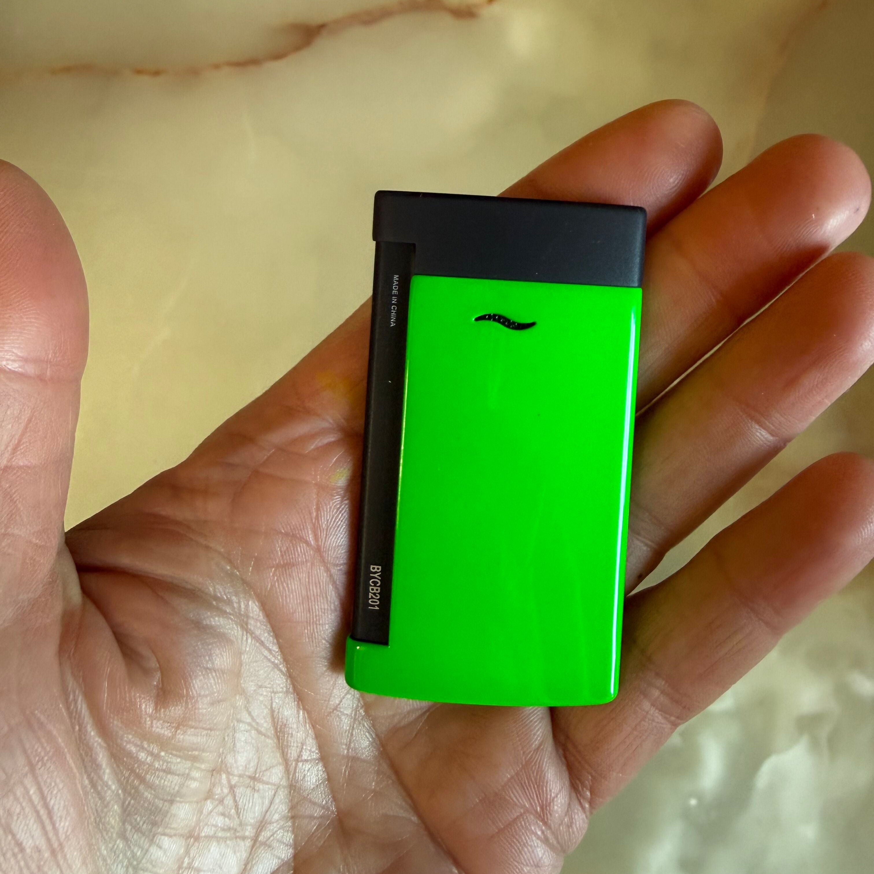 S.T. Dupont Slim 7 Fluo Vert Neon Green Lighter 027772