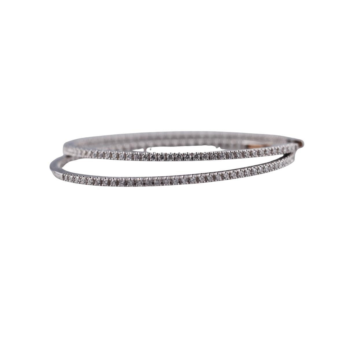 Memoire 18k Gold Inside Out Diamond Oval Hoop Earrings
