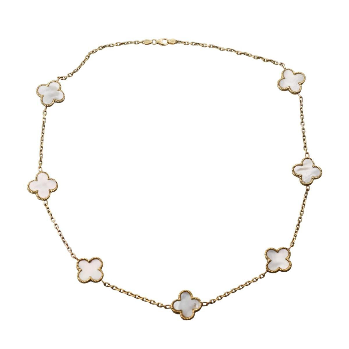 18k Yellow Gold Mother of Pearl Clover Necklace