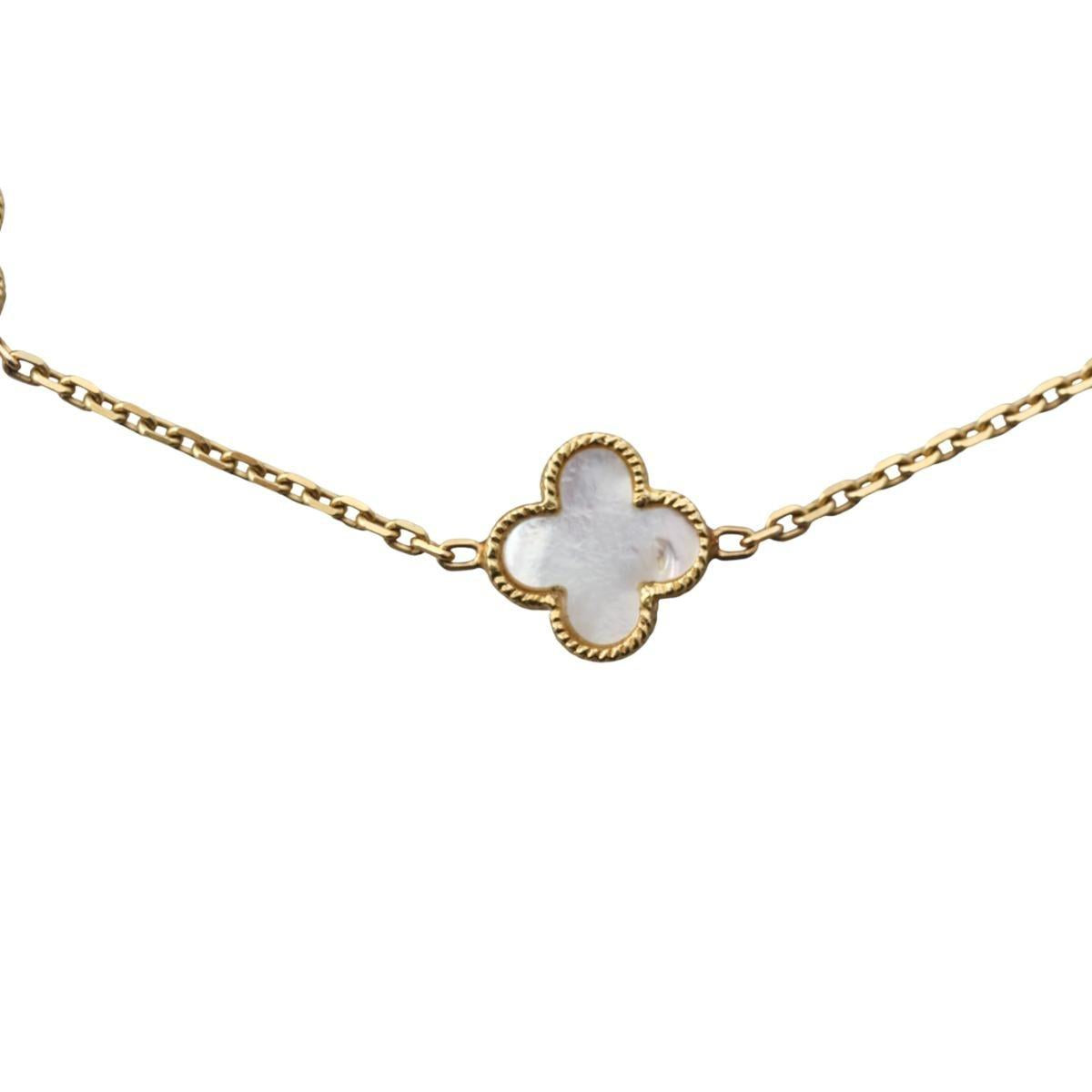 18k Yellow Gold Mother of Pearl Clover Necklace