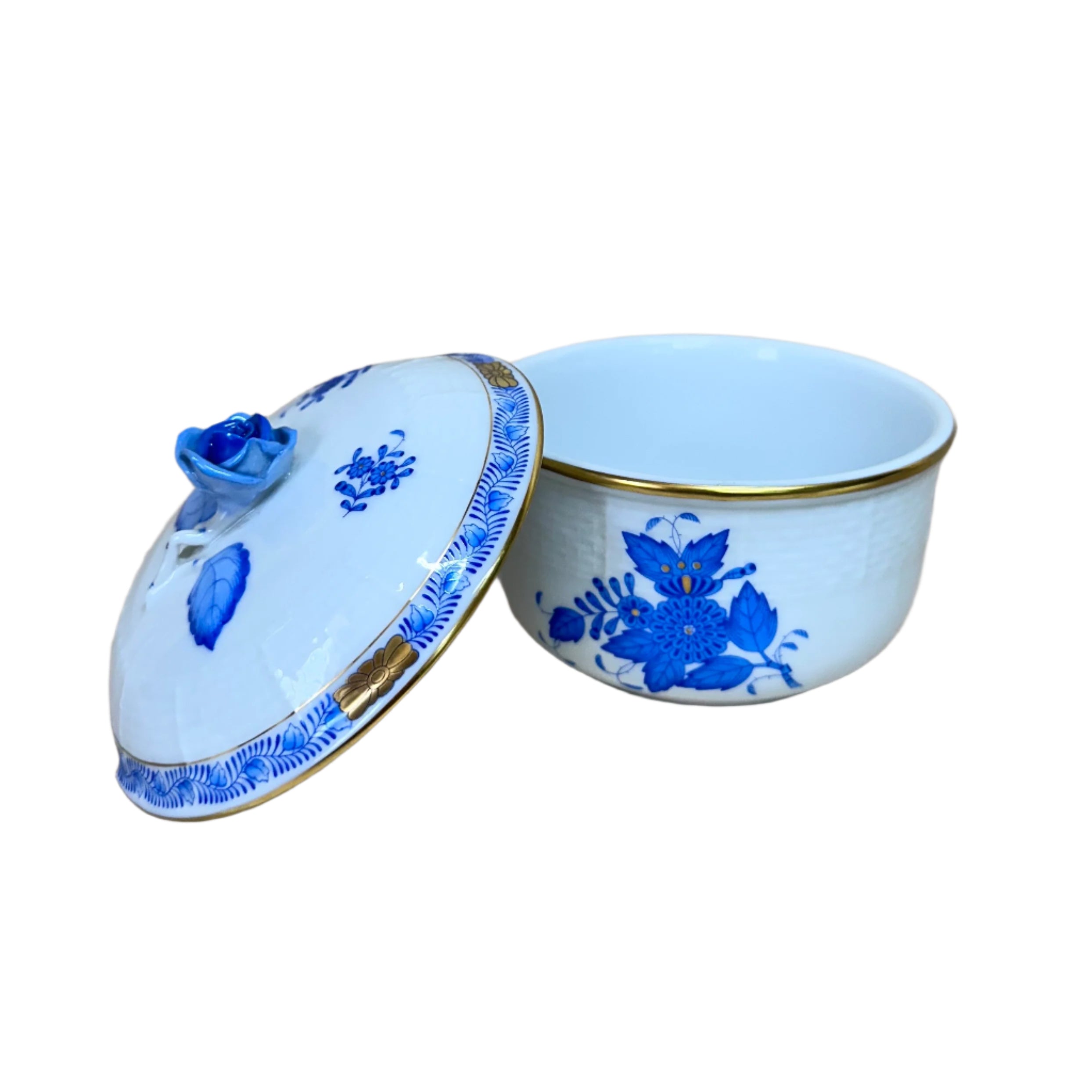 Herend Chinese Bouquet & Blue Rose Box & Lid 462-2-00/AB J2002