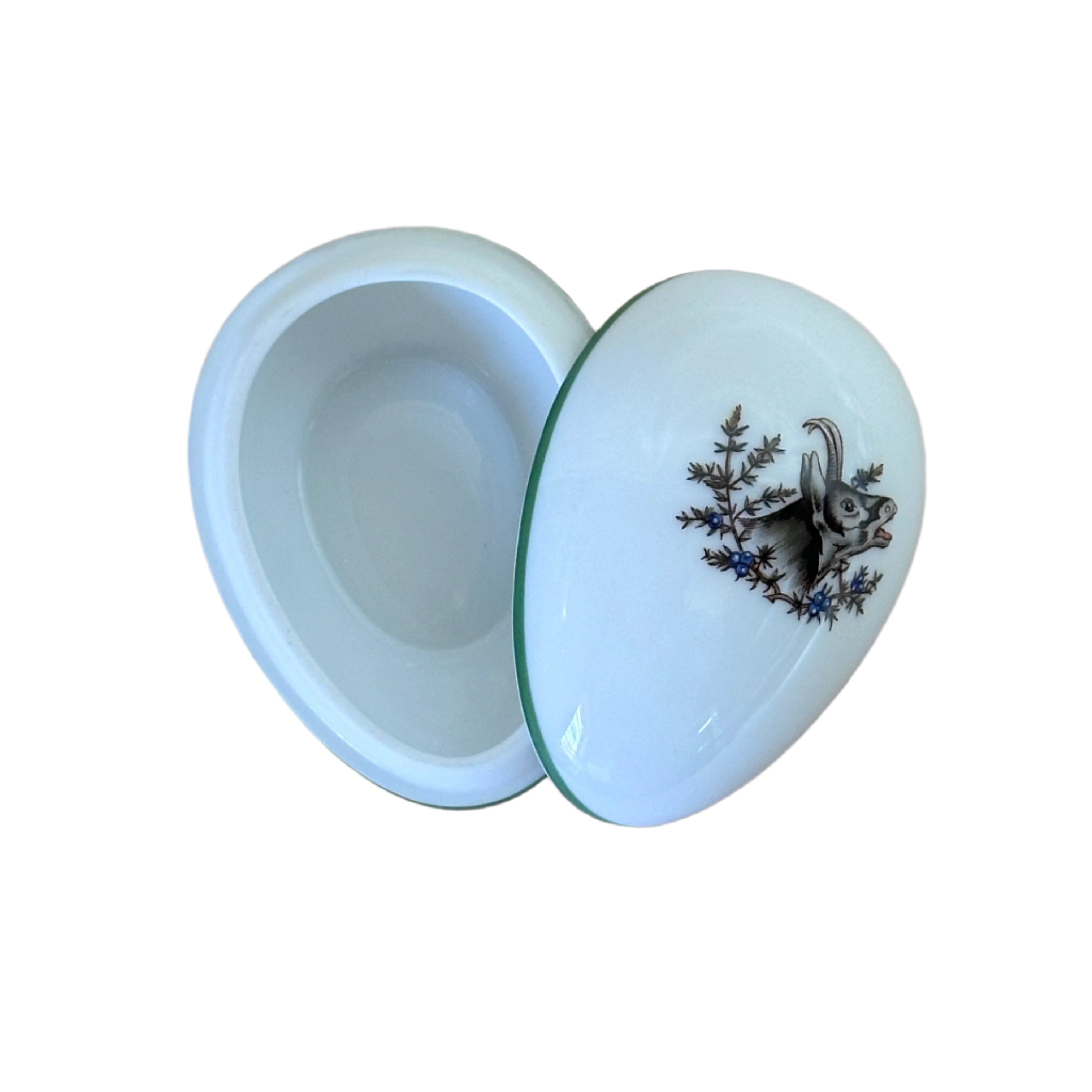 Herend Porcelain Hunter Trophies Egg Small Box & Lid Forest Animals 6053/CHT J 94