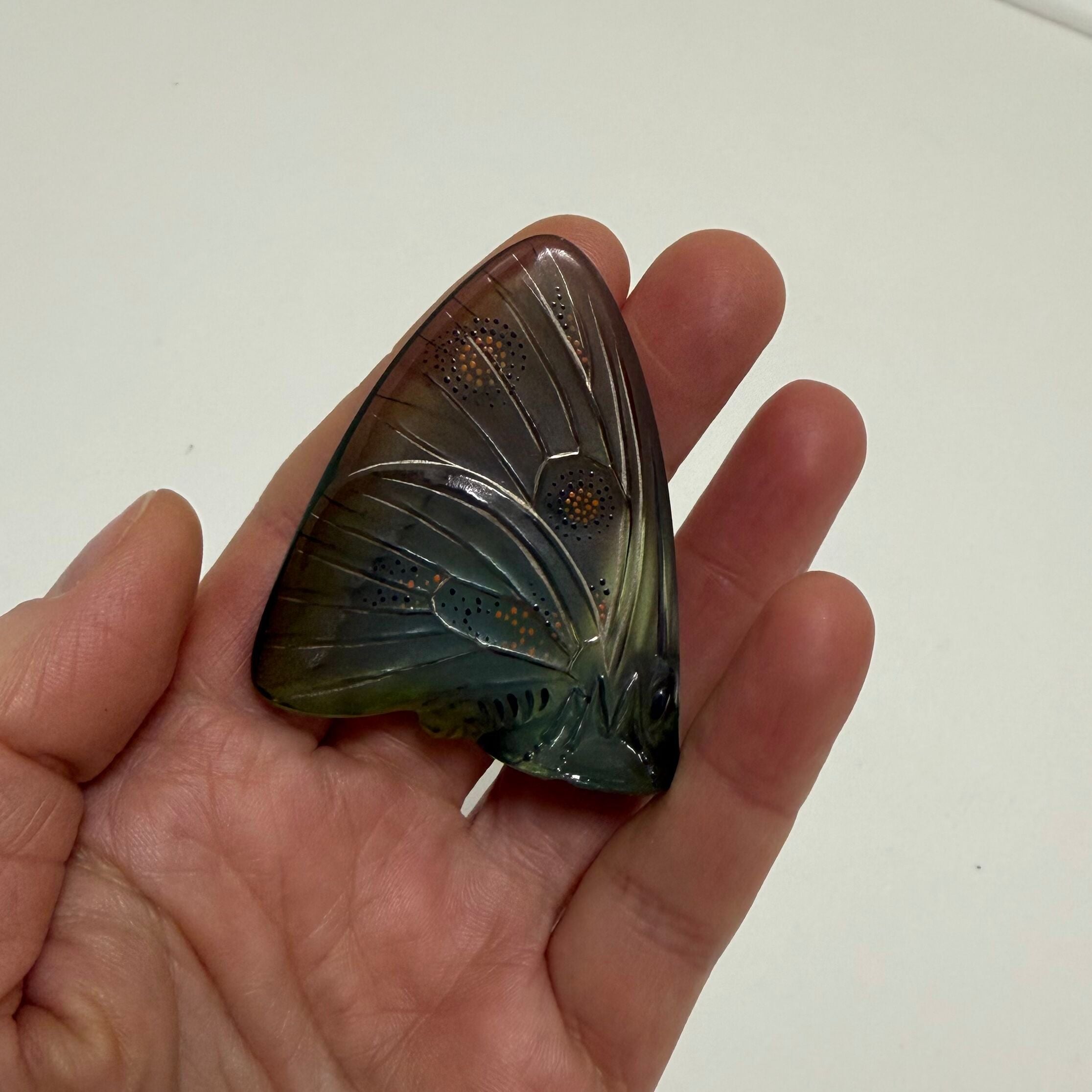 Lalique Crystal Grand Nacre Butterfly Figurine 30109