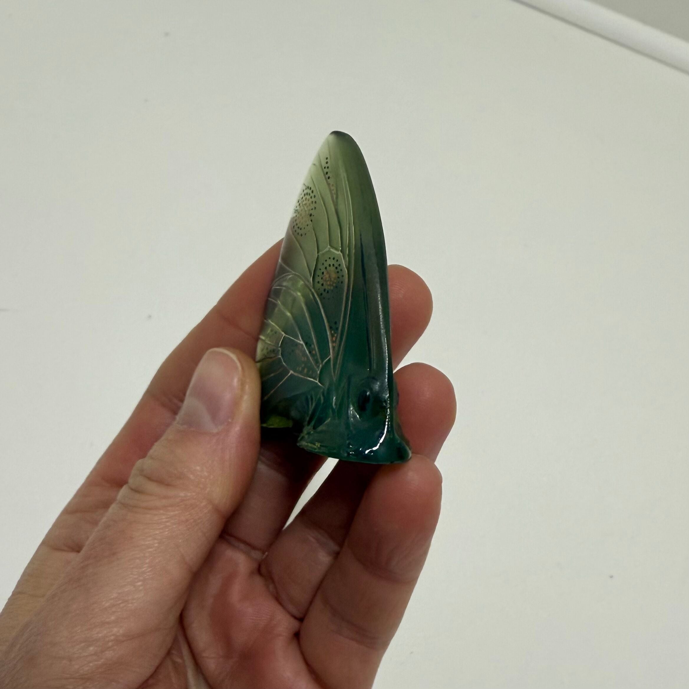 Lalique Crystal Grand Nacre Butterfly Figurine 30109