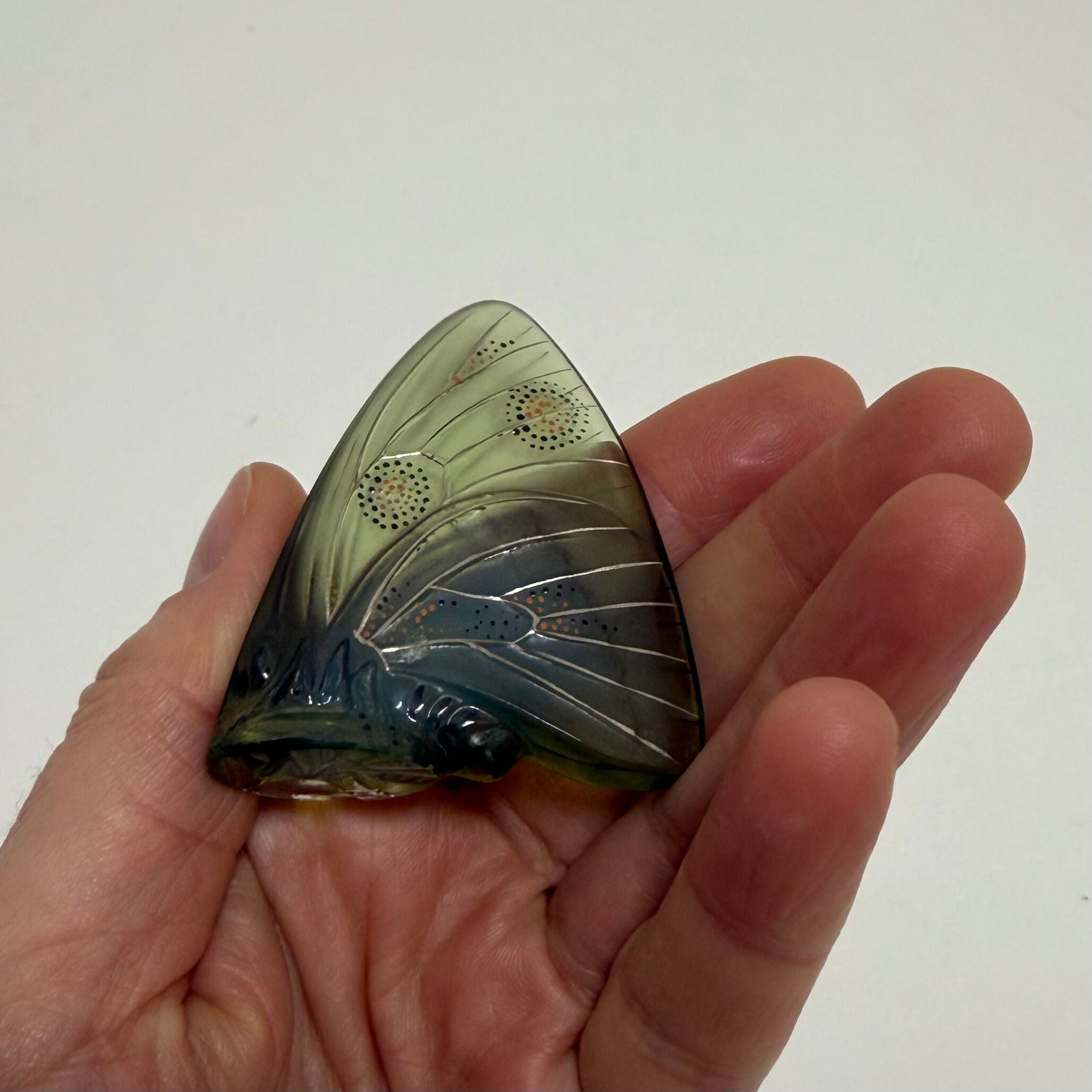 Lalique Crystal Grand Nacre Butterfly Figurine 30109