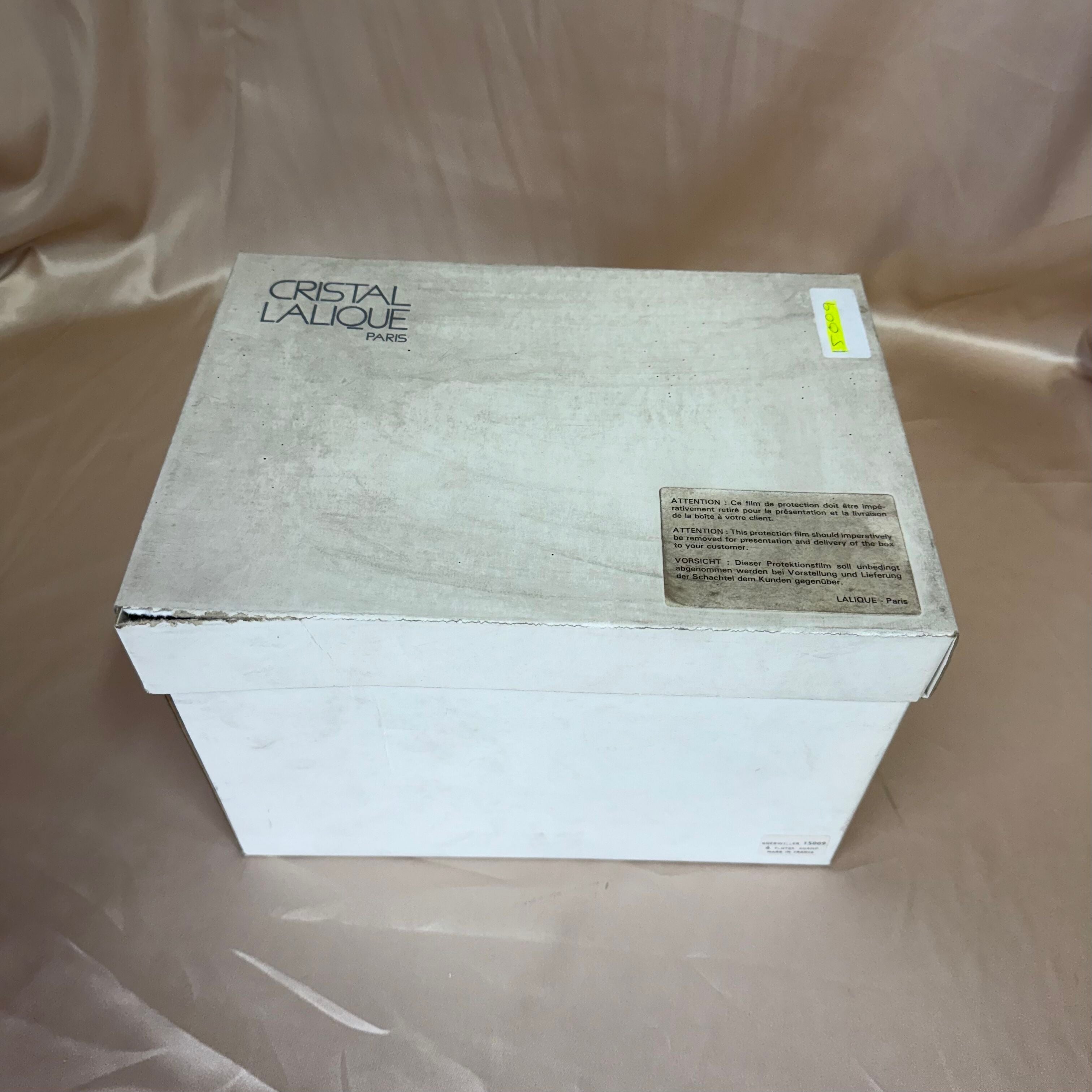 Set of 12 Lalique Guebwiller Crystal Champagne Flutes