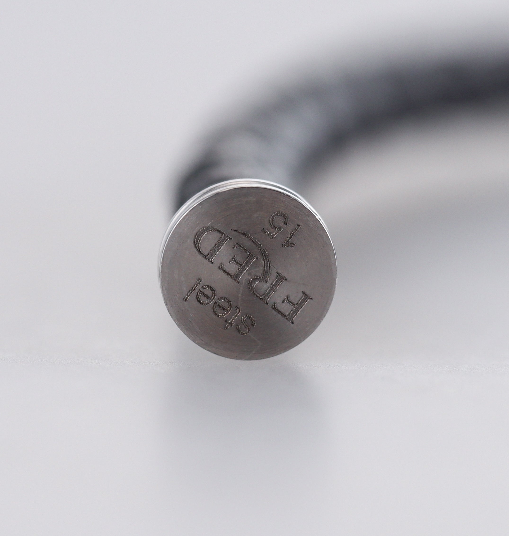 Fred Force 10 Bracelet Dark Grey Leather Cable Large QA-1738