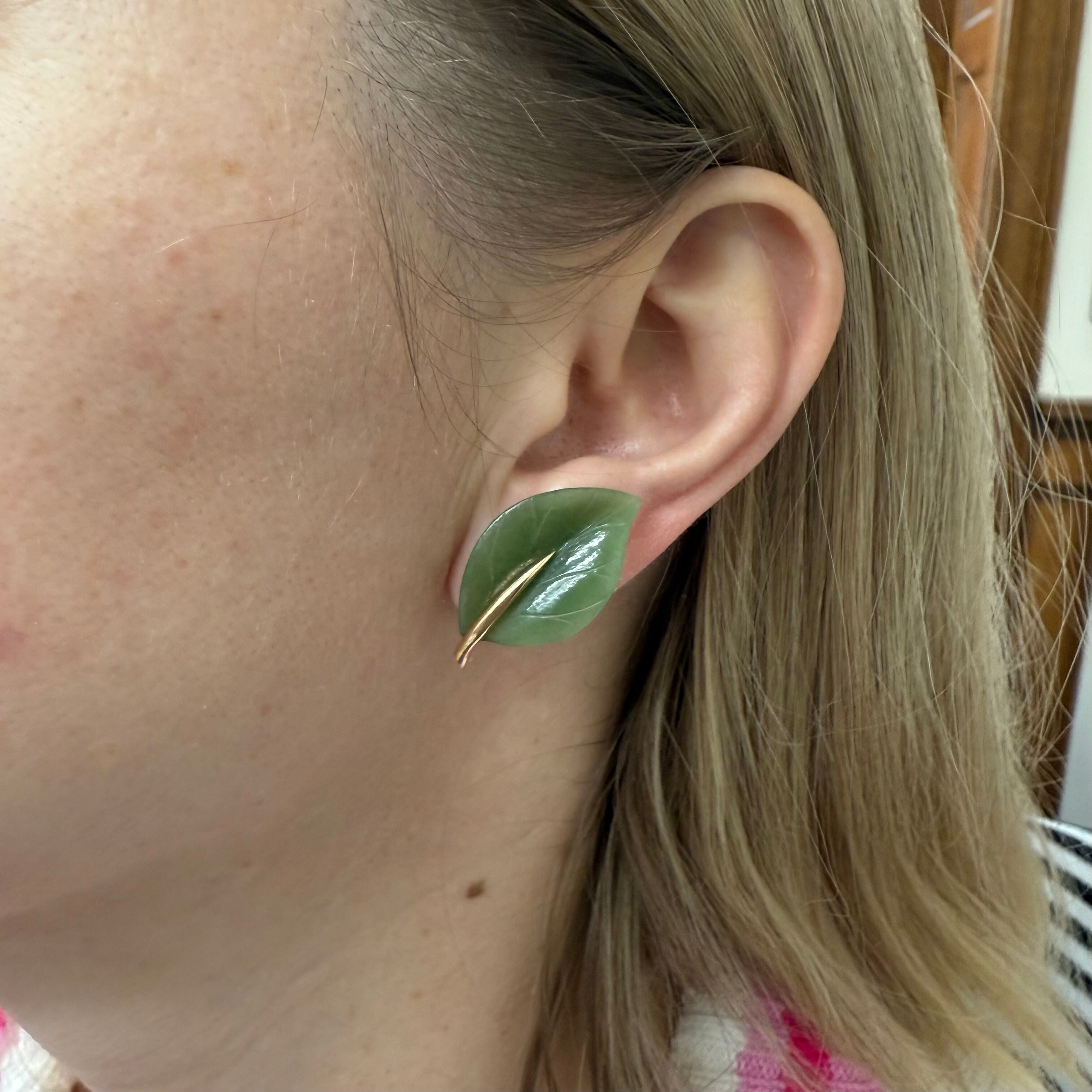 Gumps Nephrite 14k Gold Leaf Brooch Earrings Set
