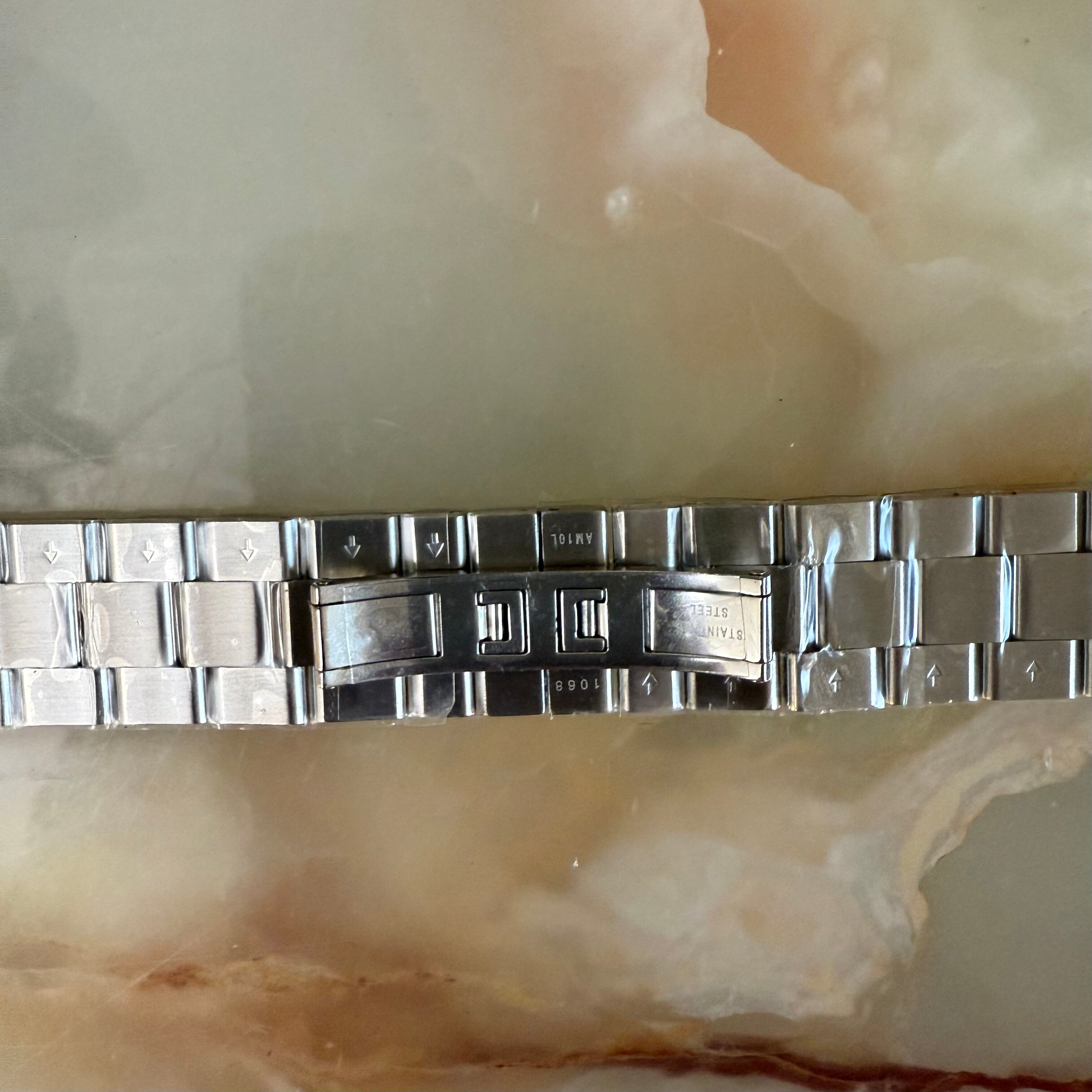 Authentic Movado Stainless Steel Bracelet 21mm 1068 AM10L