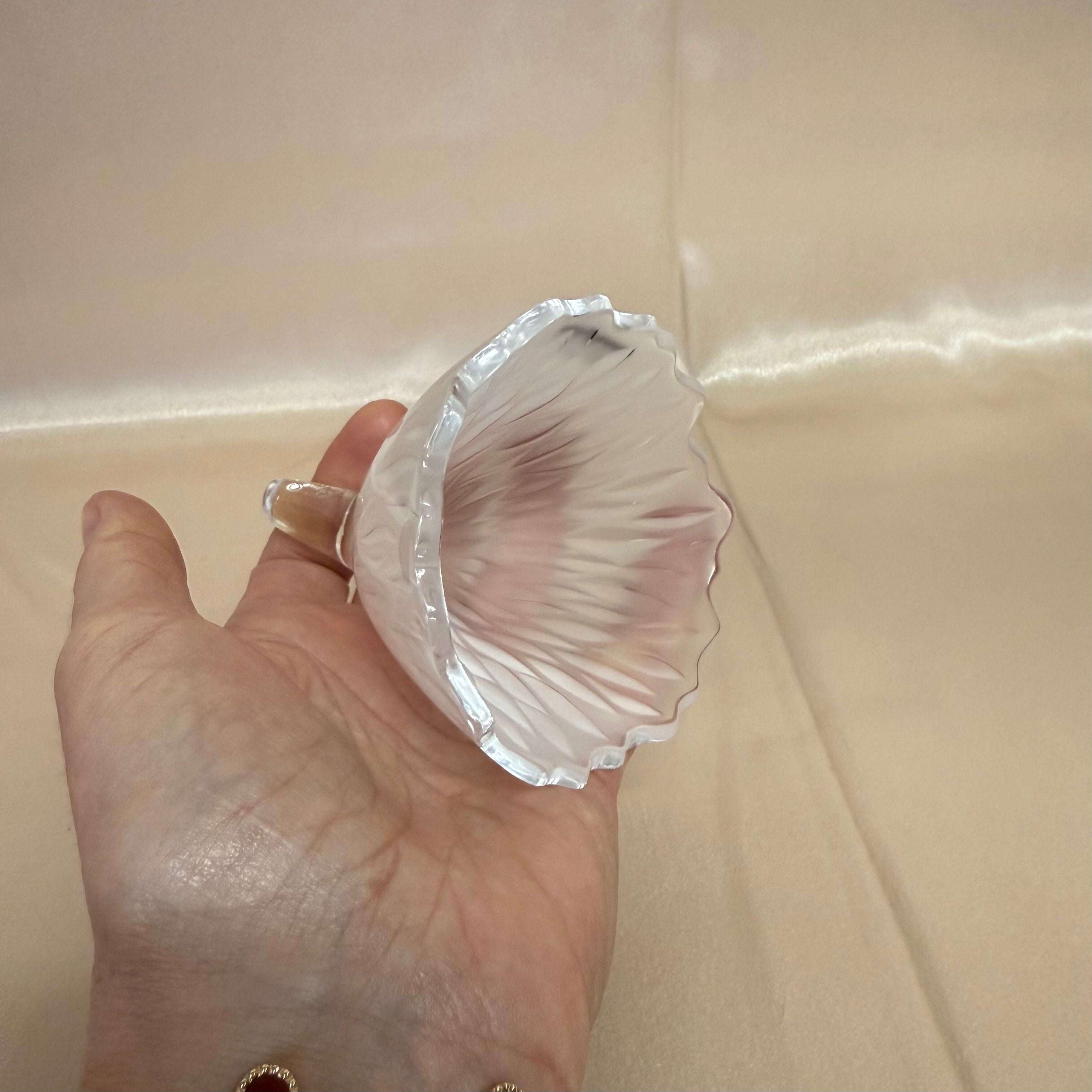 Lalique Crystal Motif Bouton Fleur 1403400