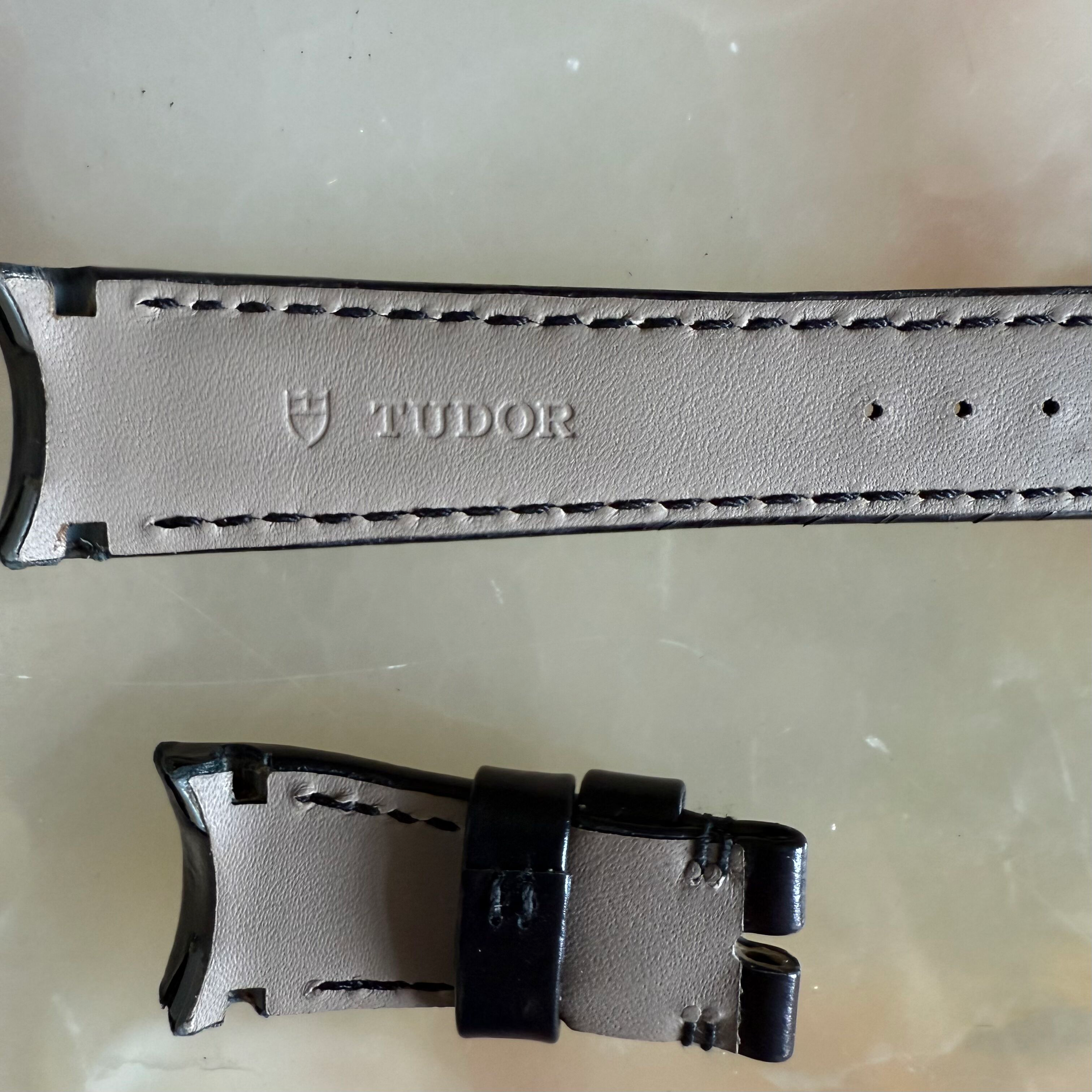Authentic Tudor Black Leather Watch Strap Band 20mm 217-656