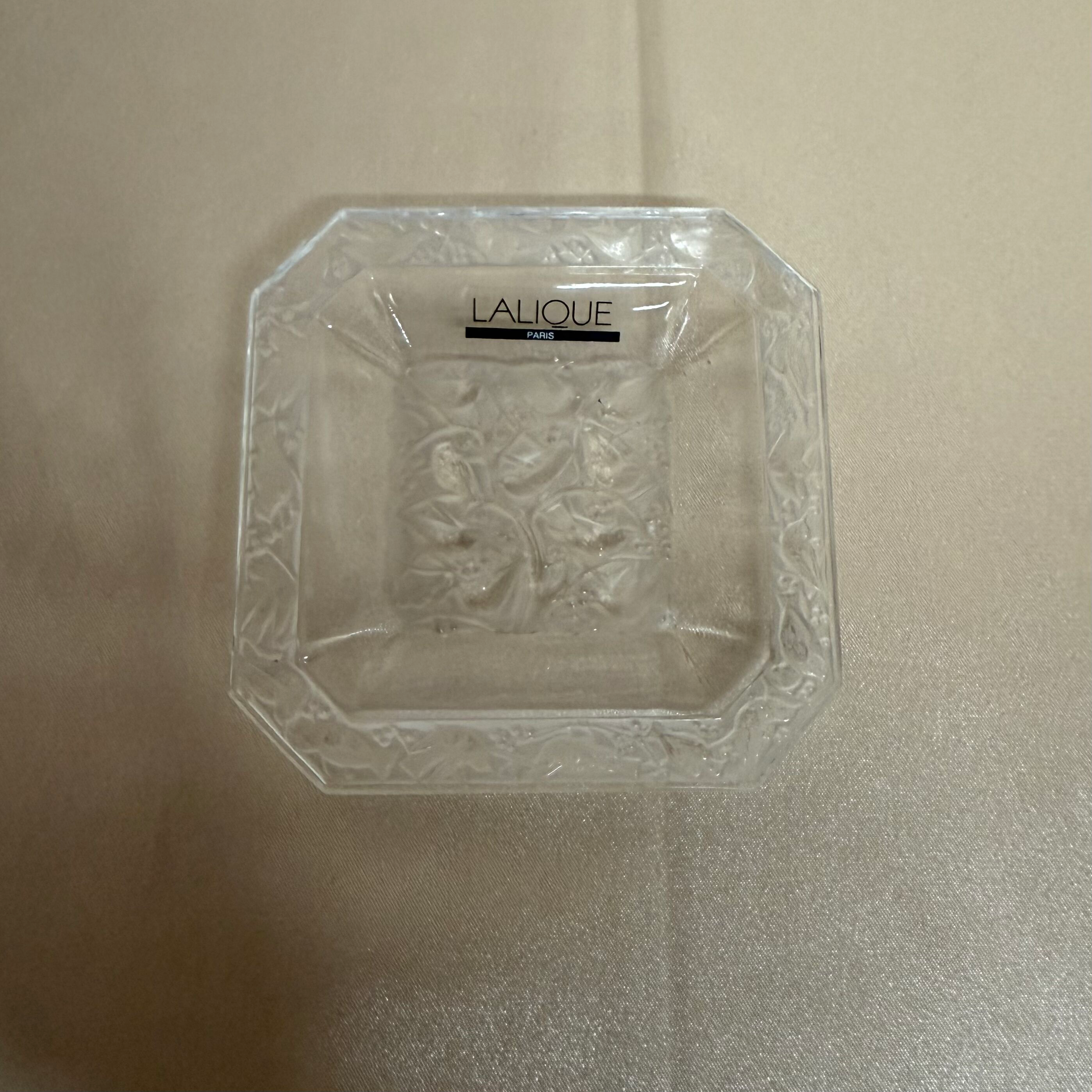 Lalique Crystal Anna Jewelry Tray 1072100
