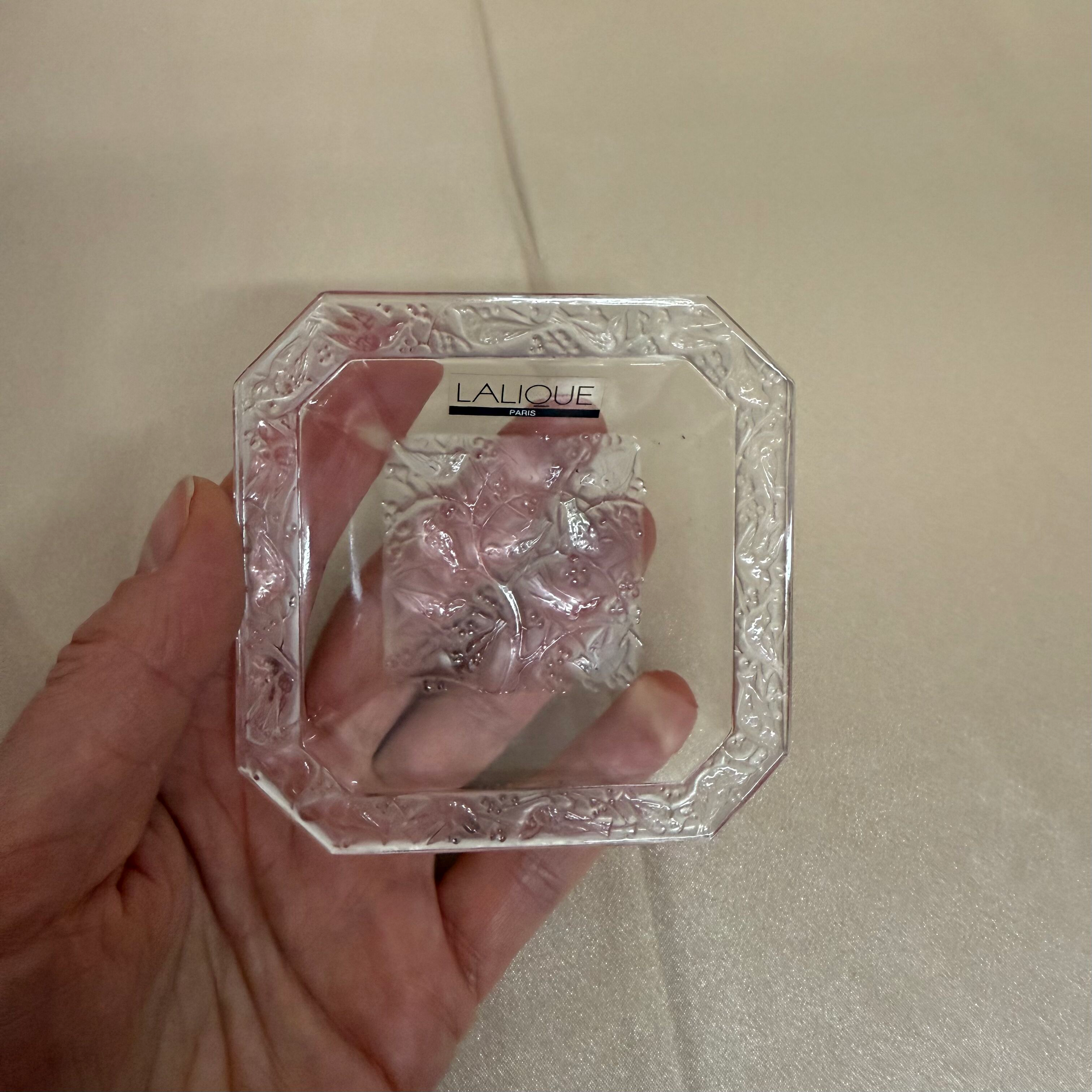 Lalique Crystal Anna Jewelry Tray 1072100