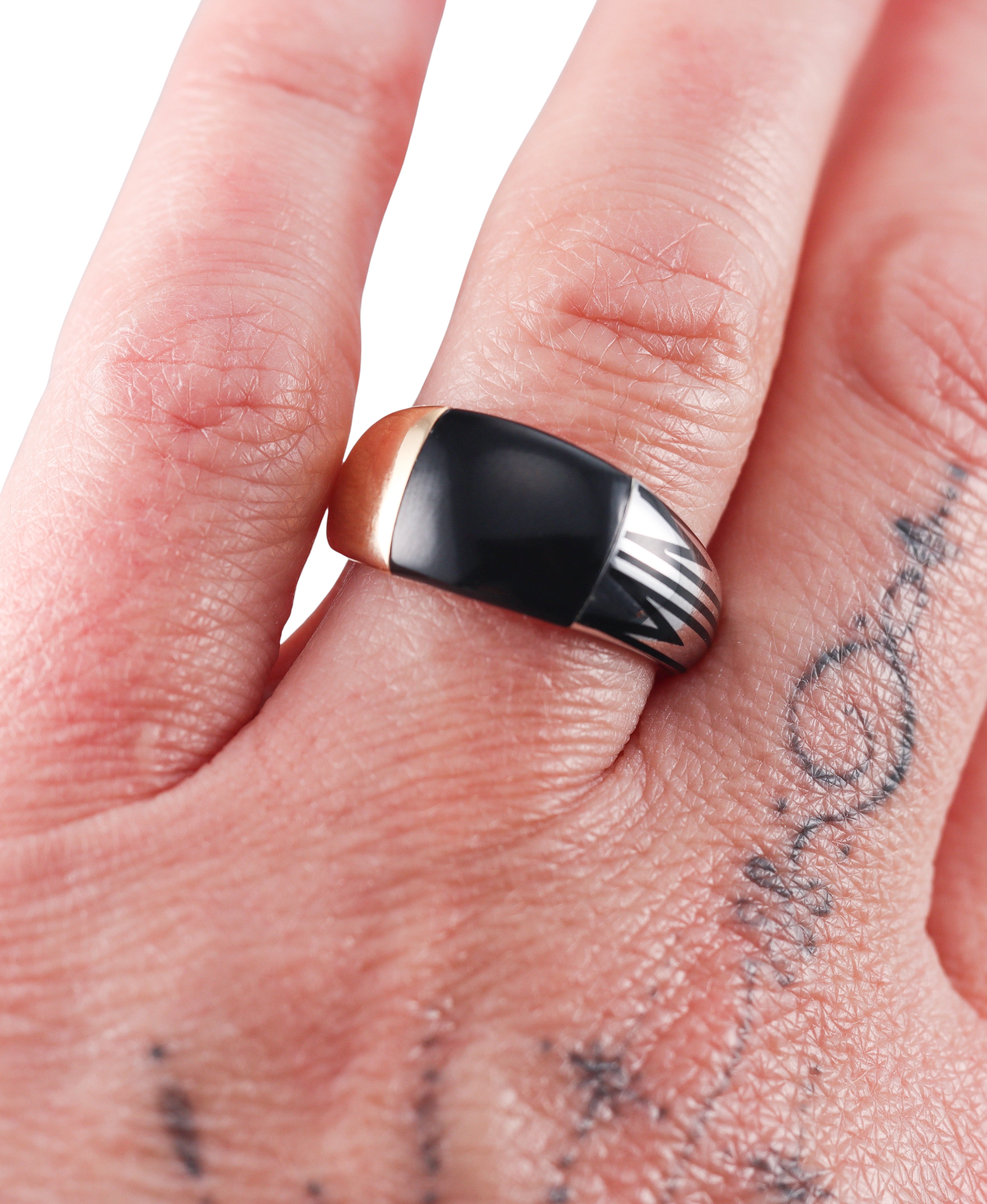 Mimi Milano Tam Tam Onyx Enamel 18k Rose Gold Ring