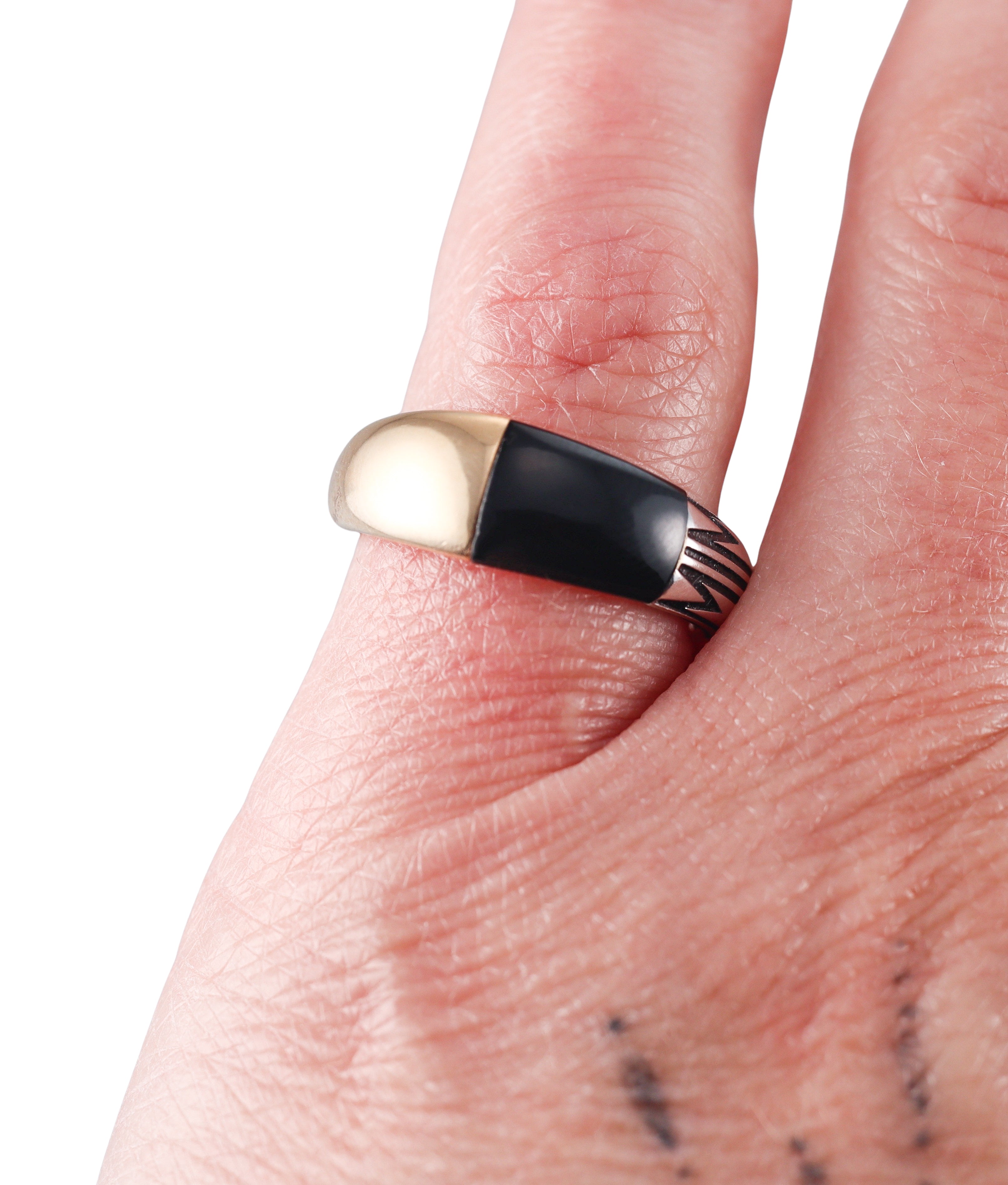 Mimi Milano Tam Tam Onyx Enamel 18k Rose Gold Ring