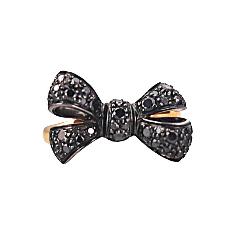 Pomellato Forever 18k Gold Bow Black Diamond Ring