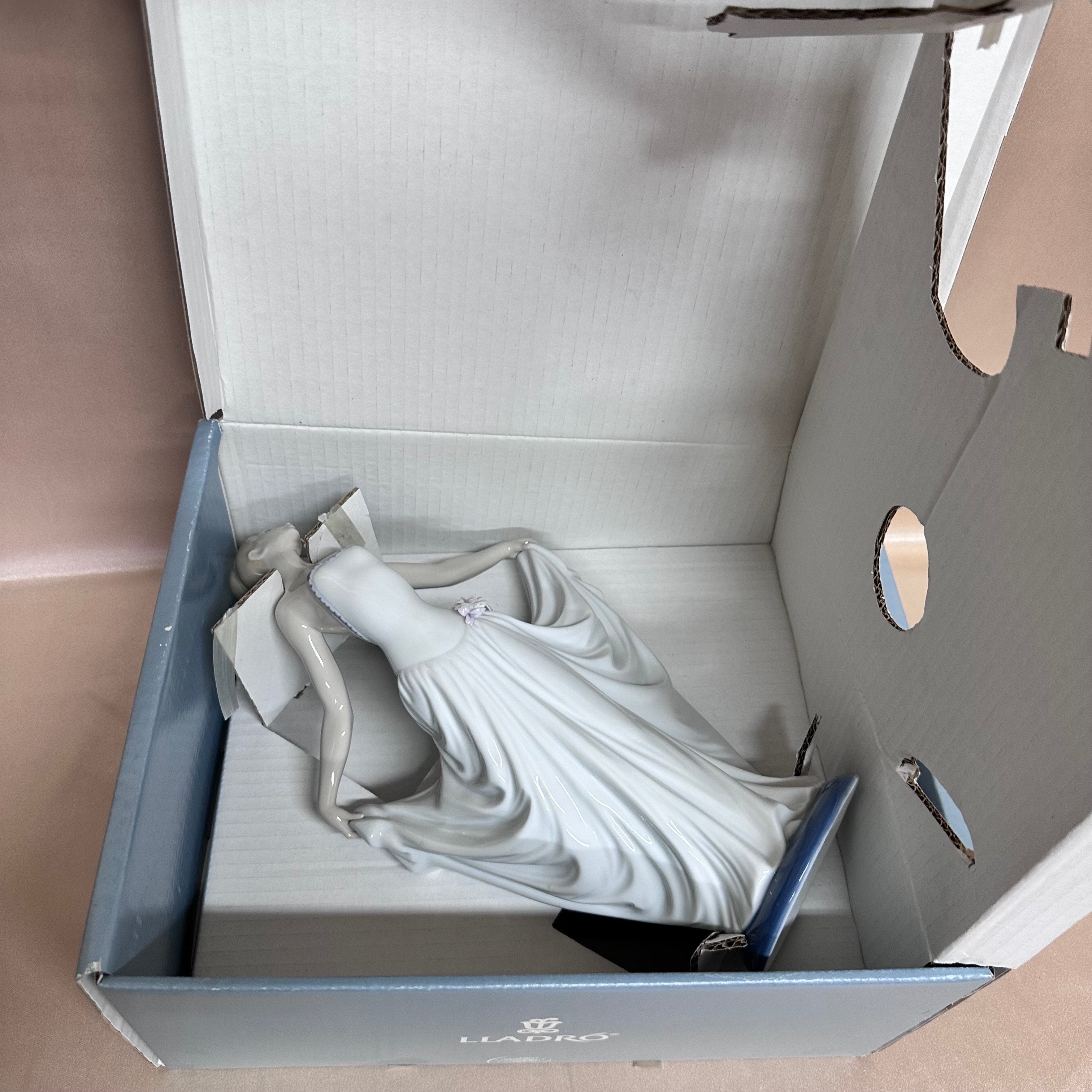 LLADRO Dancer (Special Edition) Porcelain Figure 01007189