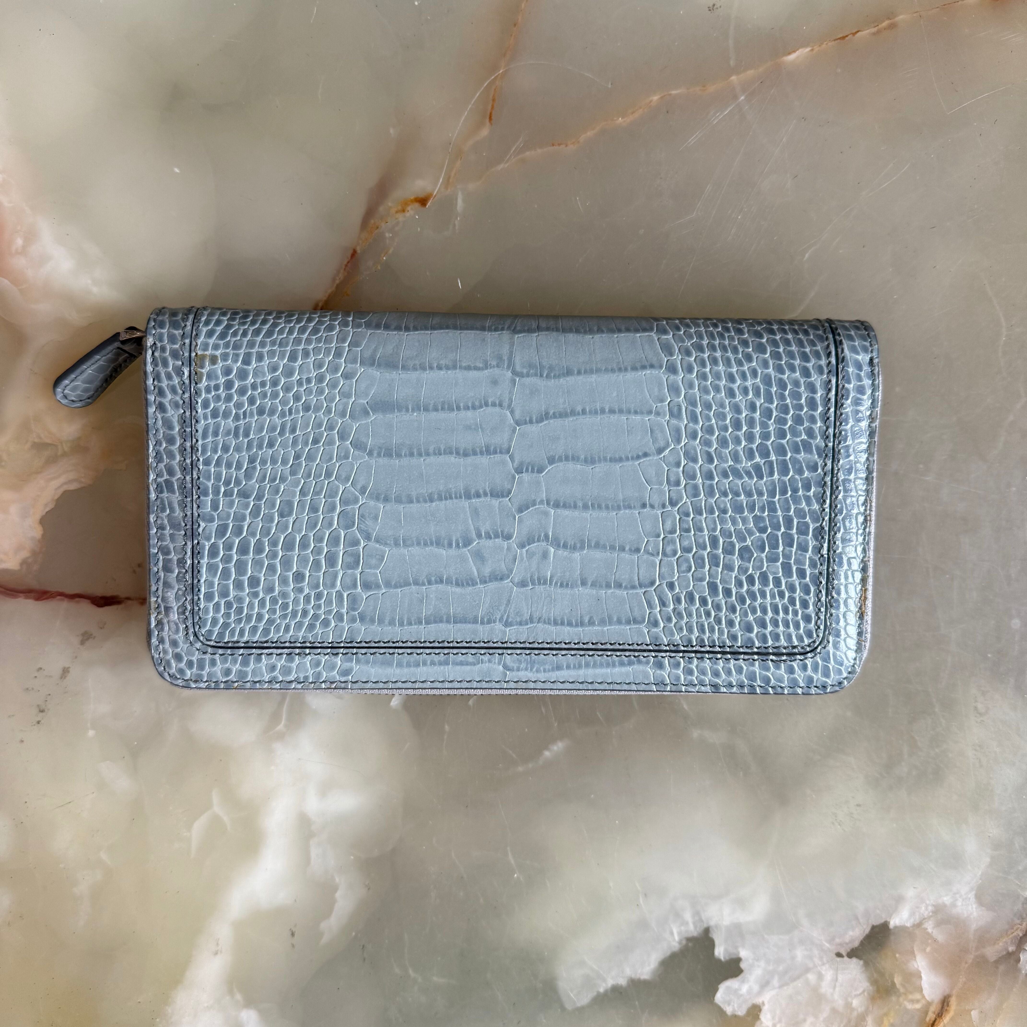 Montblanc Boheme Blue Leather Wallet w Zip & Coin Case 107625