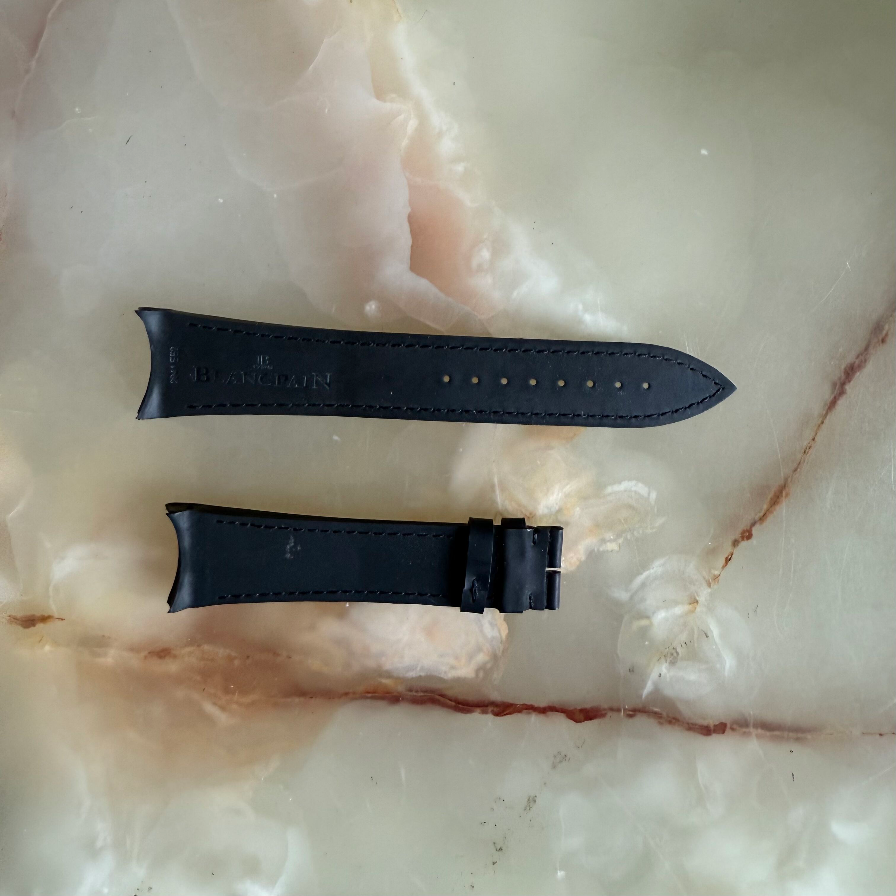 Authentic Blancpain Black Rubber Watch Strap Band 22mm 2041 EE2